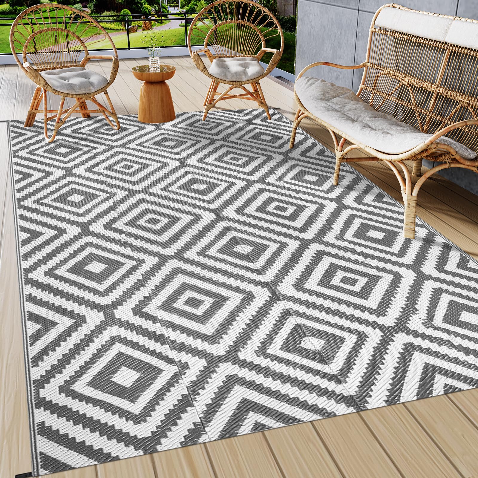 ARSUK Tappeto da Esterno in Plastica (180x120 cm) – Tappeto per Patio, Giardino, Spiaggia, Campeggio, Balcone, Terrazza, Cortile, Veranda – Lavabile, Portatile, Confortevole, Resistente e Anti-UV