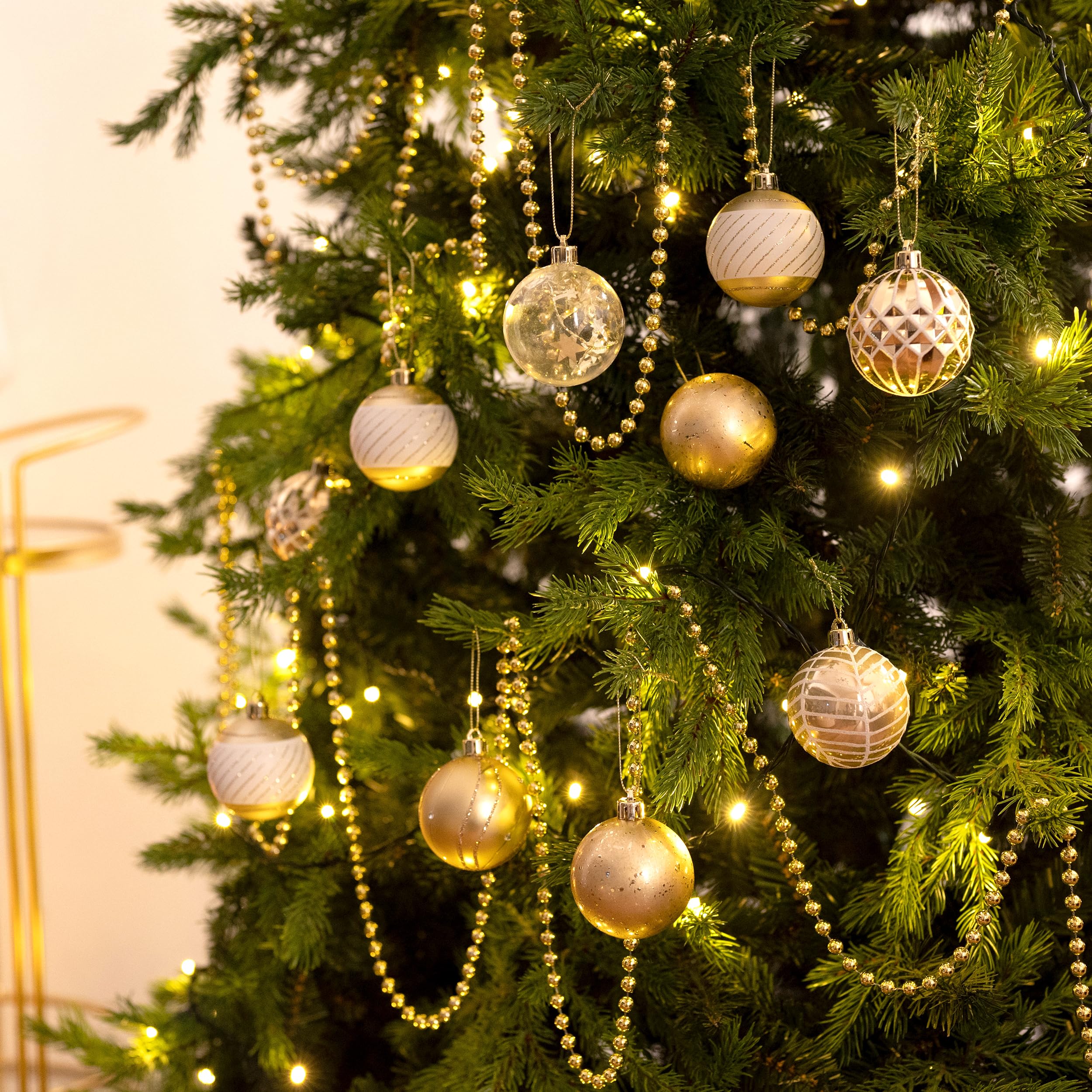 Valery Madelyn Christmas Baubles Set 16pcs 60mm, White and Gold Shatterproof Christmas Ball Ornaments for Xmas Tree Decorations - Image 2