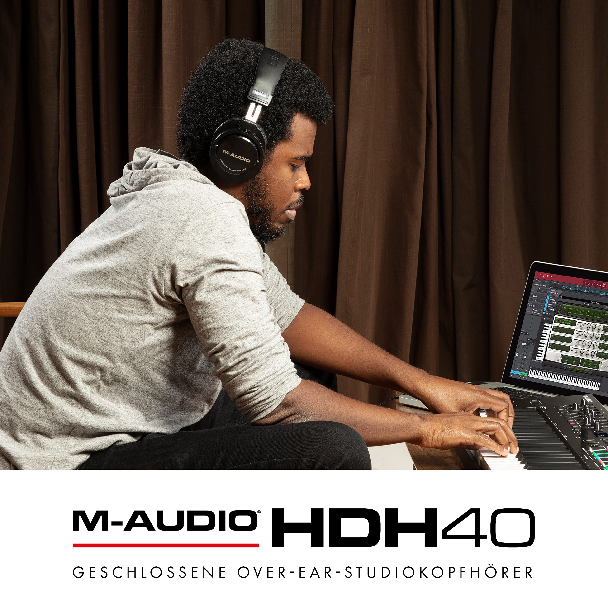 M-AUDIO HDH40 – Over-Ear Studiokopfhörer mit geschlossenem Design, flexiblem Bügel und 2.7m Kabel für Studiomonitoring, Podcasting und Recording