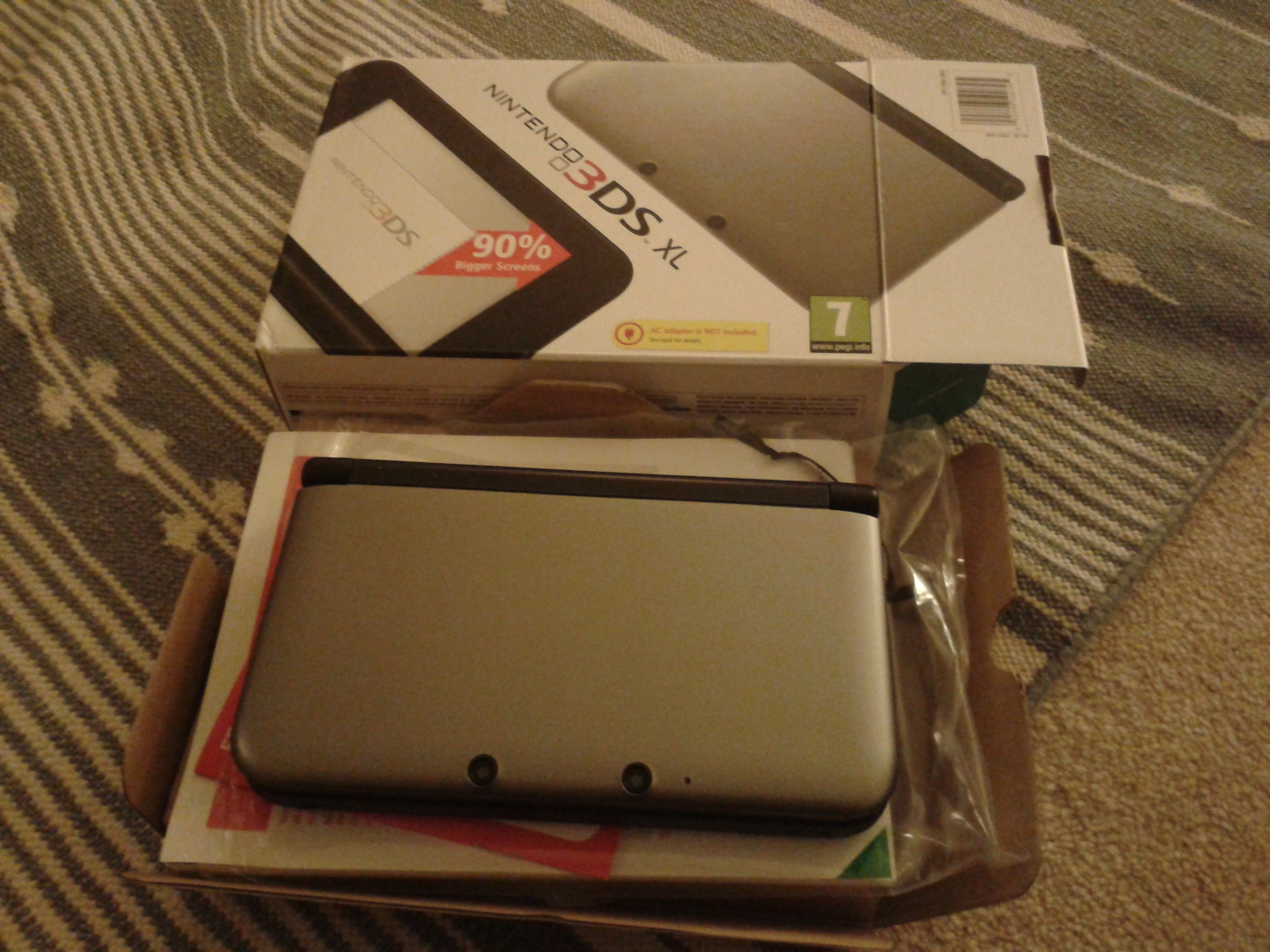 Nintendo Handheld Console 3DS XL - Red/Black (Nintendo 3DS XL) — view 20