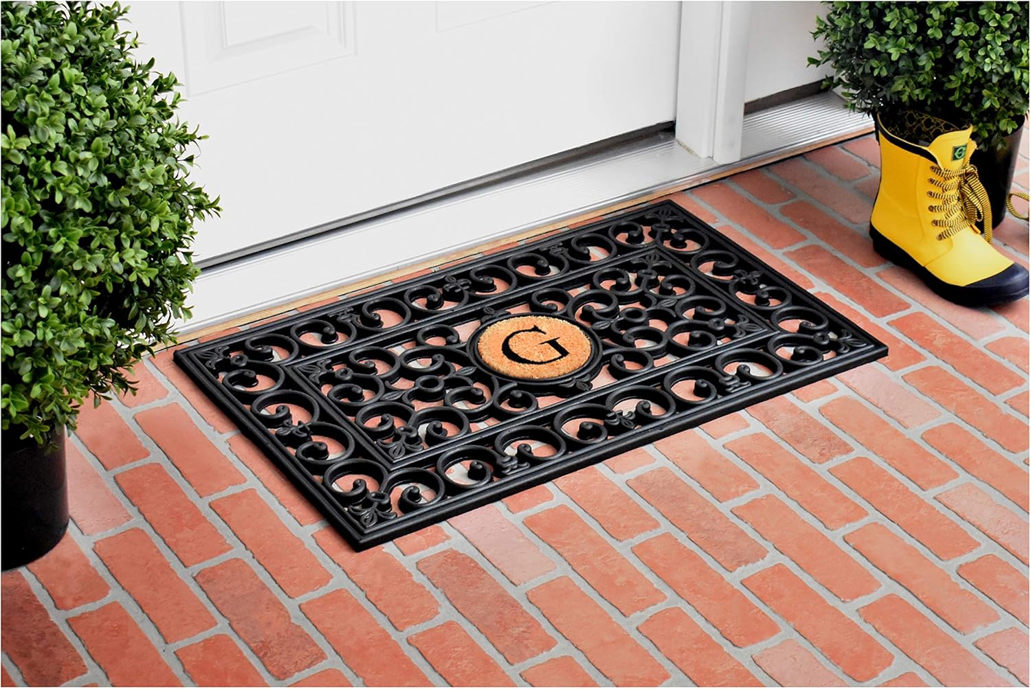Calloway Mills 150011830G Rubber Monogram Doormat, 18" x 30" (Letter G)