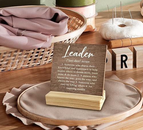 Miniatura 3 de QASHWEY Leader Definition Placa de madera para decoración de escritorio, regalos de agradecimiento para líder, mentor, jefe, regalos de