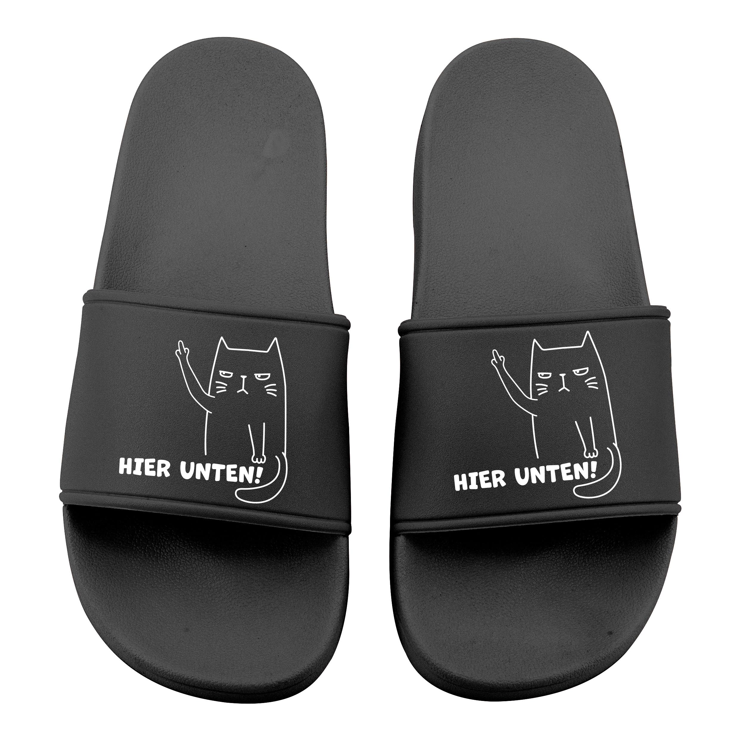 Deitert Badelatschen Katze - Hier unten! - Lustige Hausschuhe, Schlappen für Herren & Damen - Badeschuhe, Badeschlappen mit Motiv