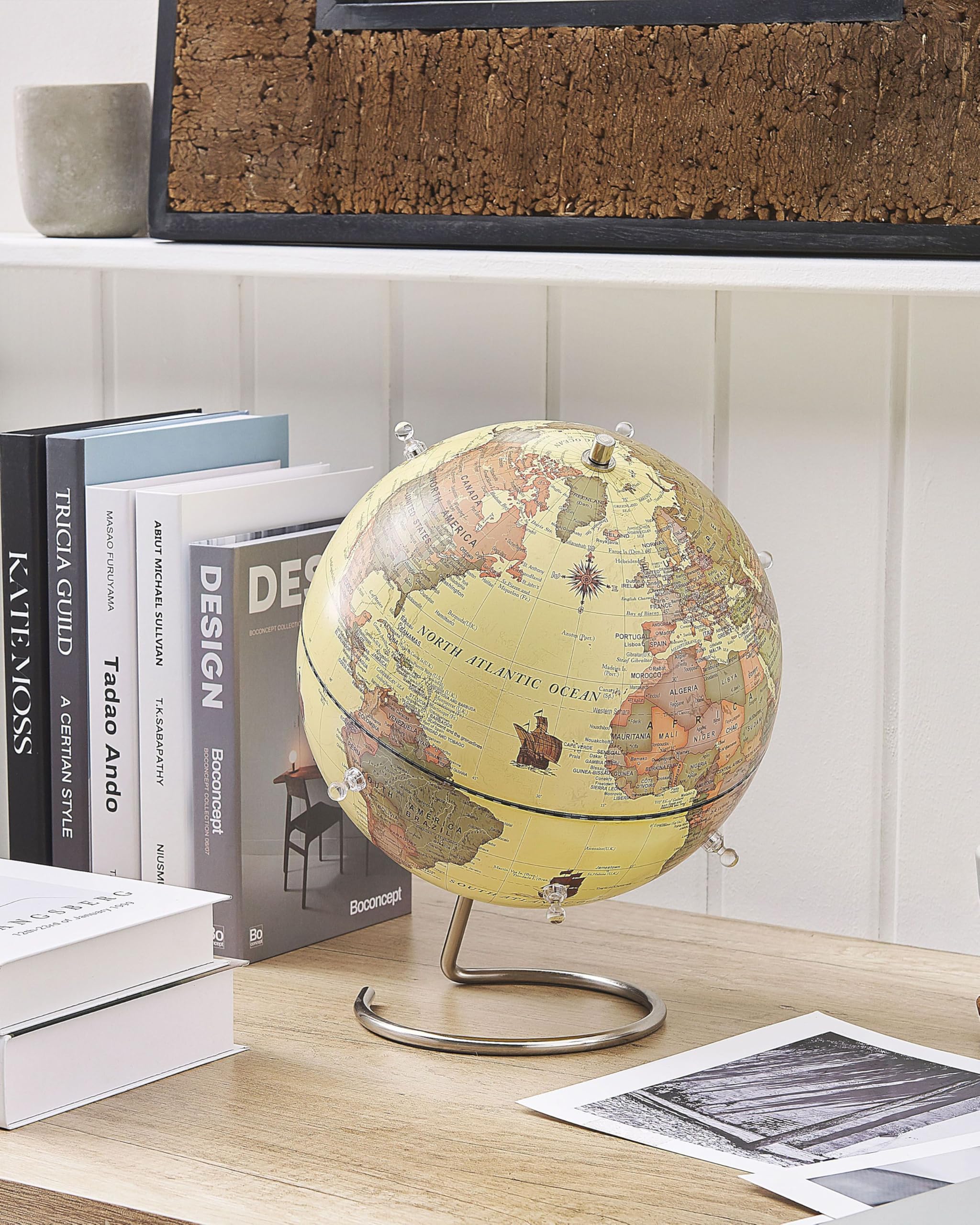 Mappamondo in Plastica Gialla Supporto Acciaio e Magneti 25 cm