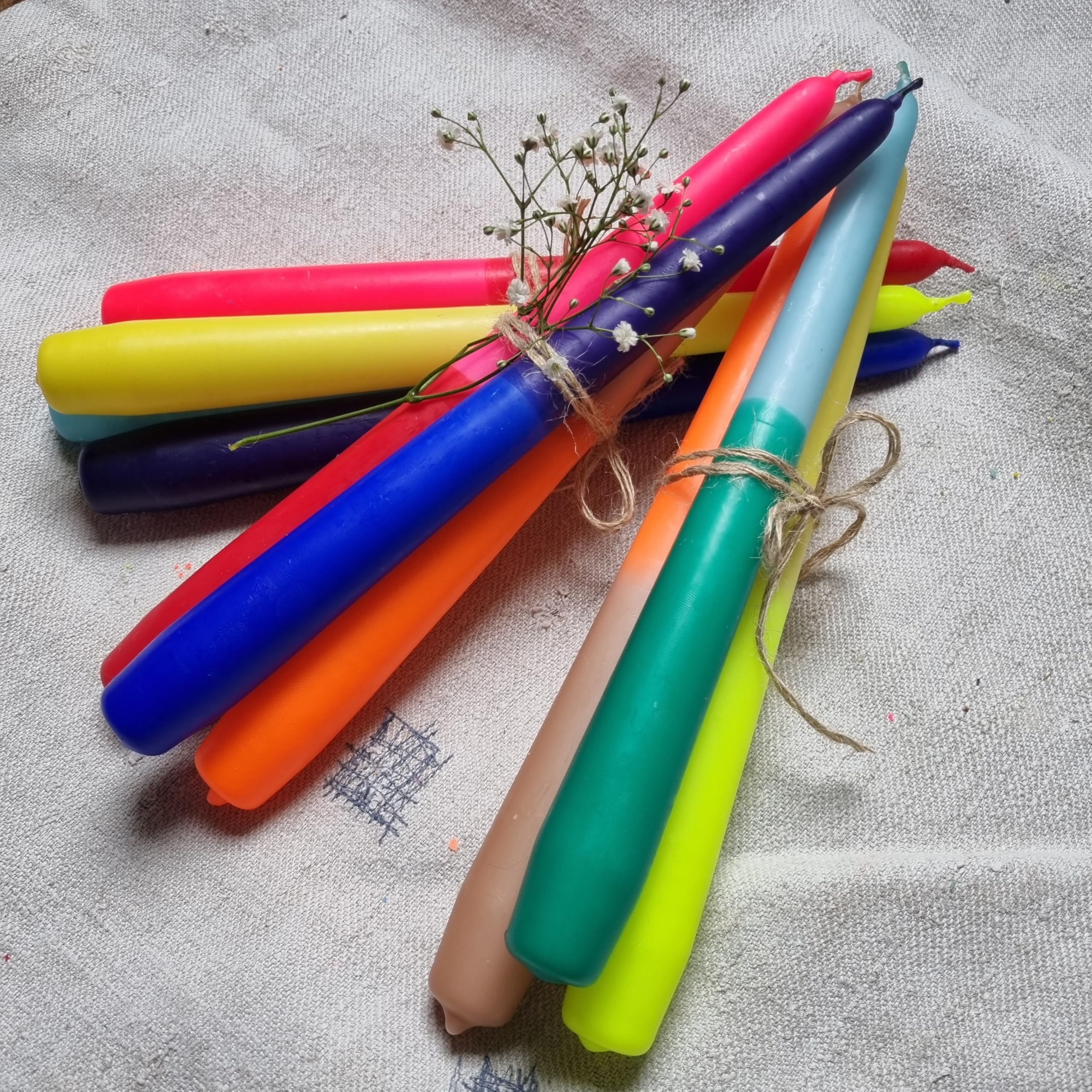 TROPFKERZEN 10er SET Tropfkerzen bunt perfekt zum betropfen Tropfenkerze, Tropfkerze für Flasche neon Farben Kerzen für Flaschen und Kerzenständer DIP DYE BUNT 10er