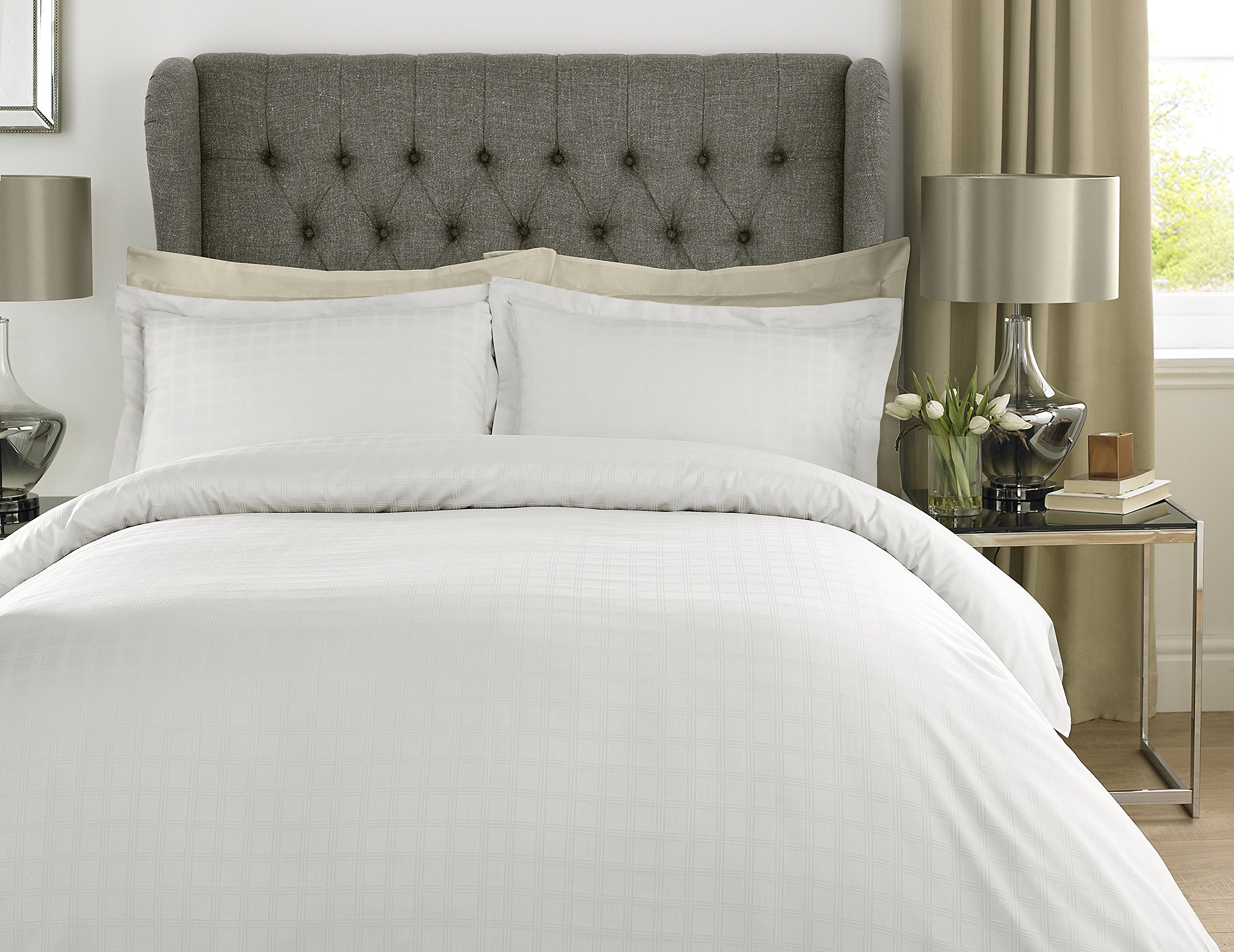 Lavish Label Luxury 400 Thread Count Duvet Cover Set (260 x 220 CM) with 2 pillowcases (50 x 75 CM) | 100% Cotton Soft & Comfortable Satin Stripe Check Bedding Set (White, Super King)