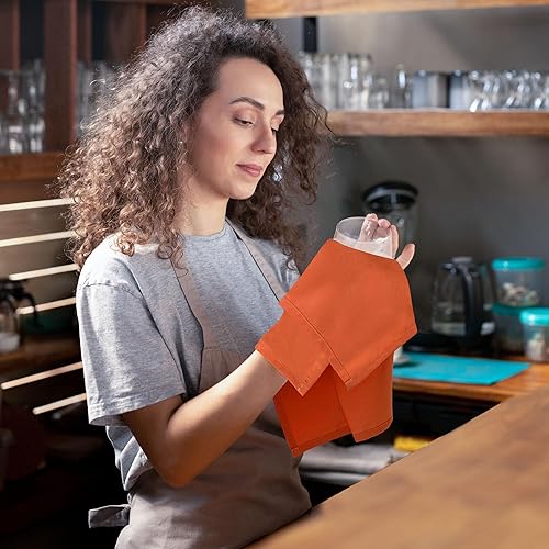 Vista 144 de Utopia Home Paquete de 24 servilletas de tela de 18 x 18 pulgadas, bordes con dobladillo 100% poliéster, lavables y reutilizables, ideales