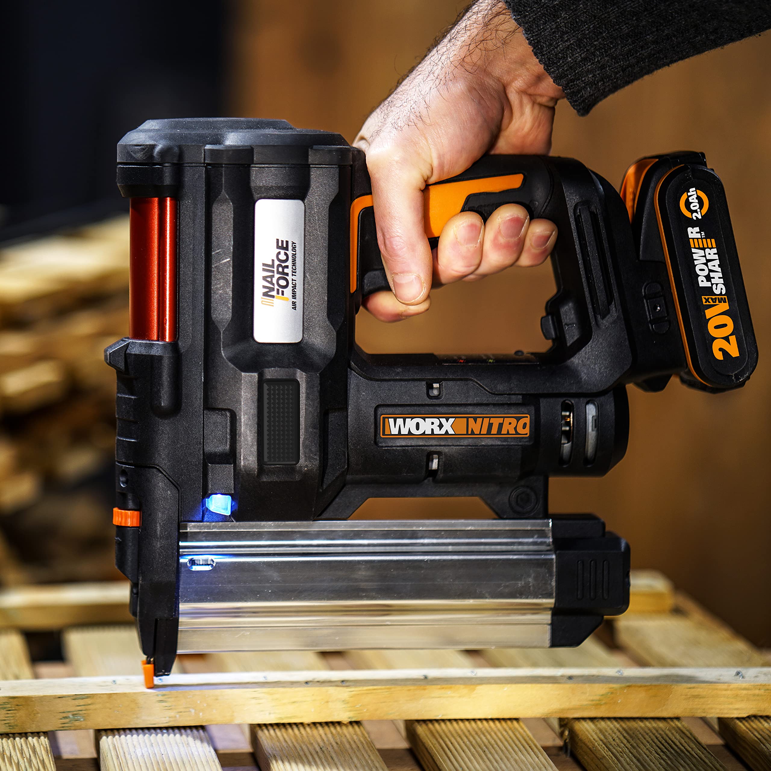 WORX, Grapadora Clavadora 20 V 2,0 Ah (1 bat), Multicolor, wx 840