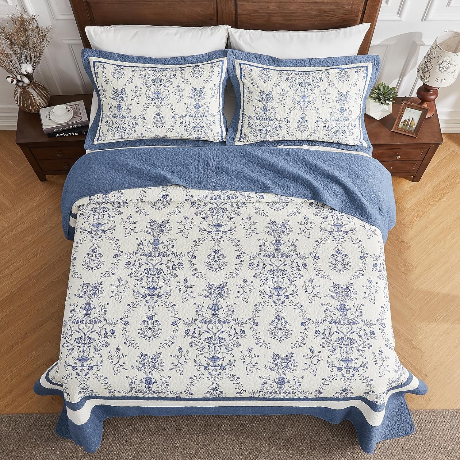 Oversized Queen Bedspread Set - 100% Cotton Lightweight Quilted Coverlet - Soft Reversible Bedding, Medallion Floral Design - Includes 1 Bedspread (102x120) & 2 Pillow Shams - Blue/White