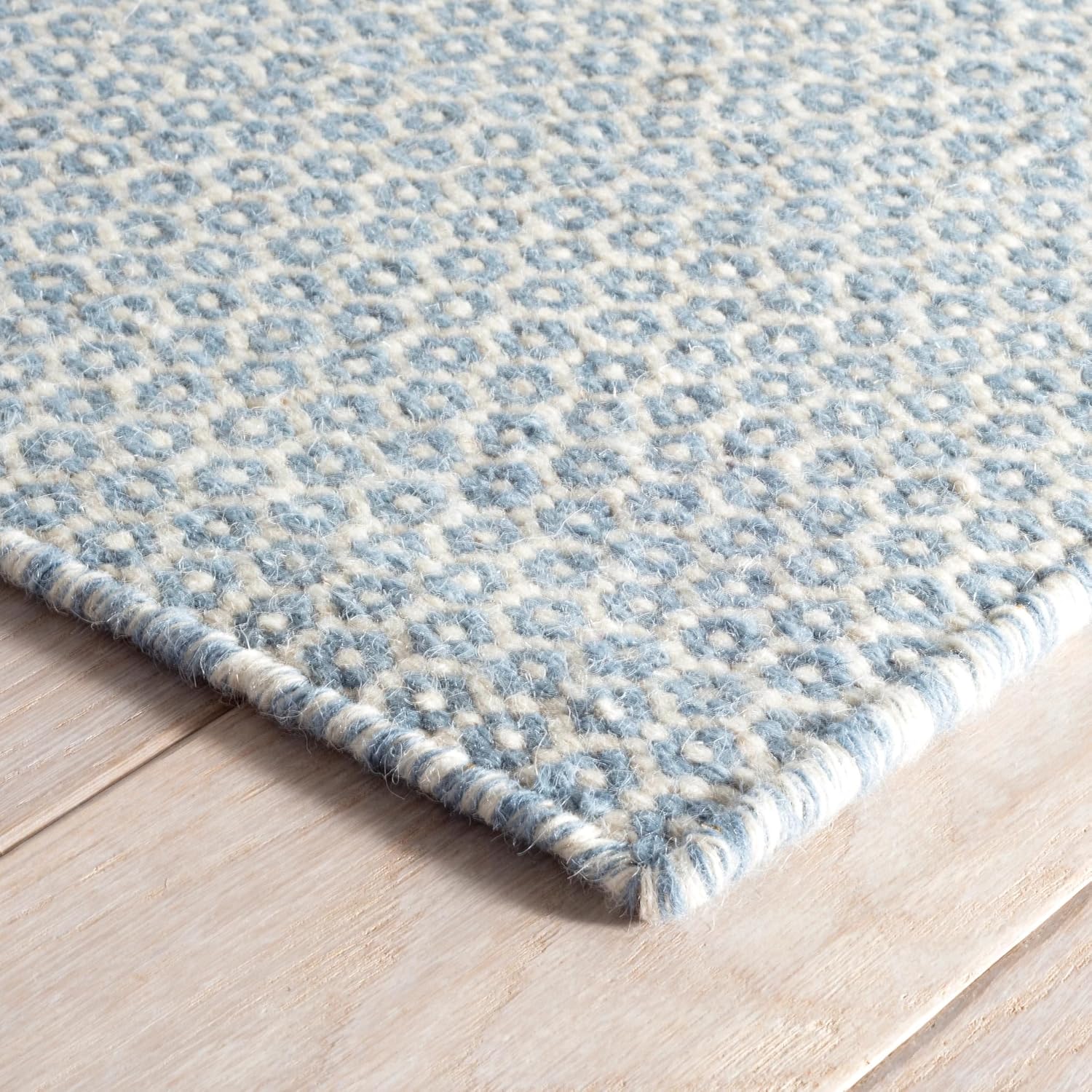 Dash & Albert Honeycomb French Blue/Ivory Handwoven Wool Rug, 6 X 9 Feet, Blue Geometric Pattern