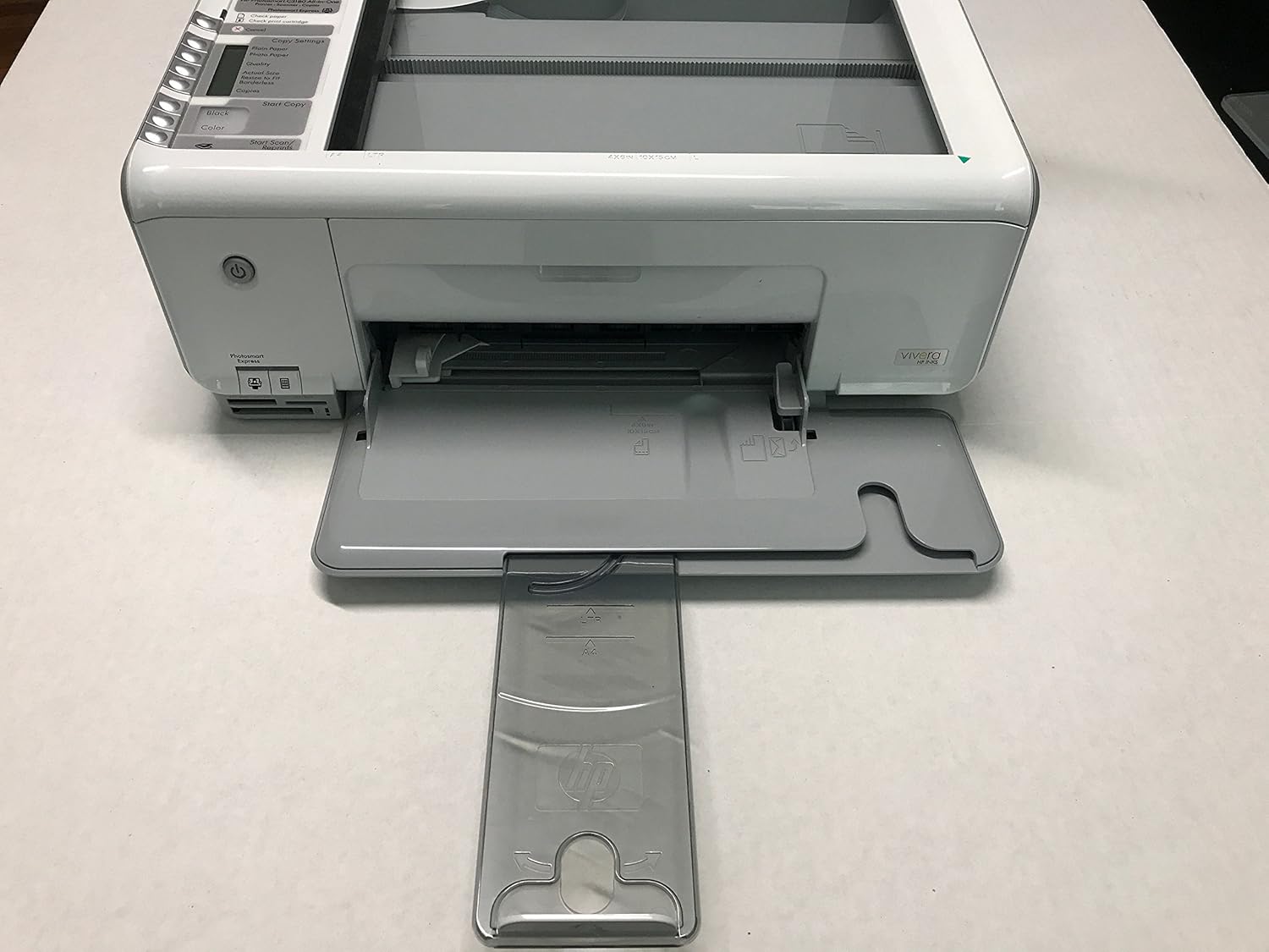 HP Photosmart C3180 with paper tray extended