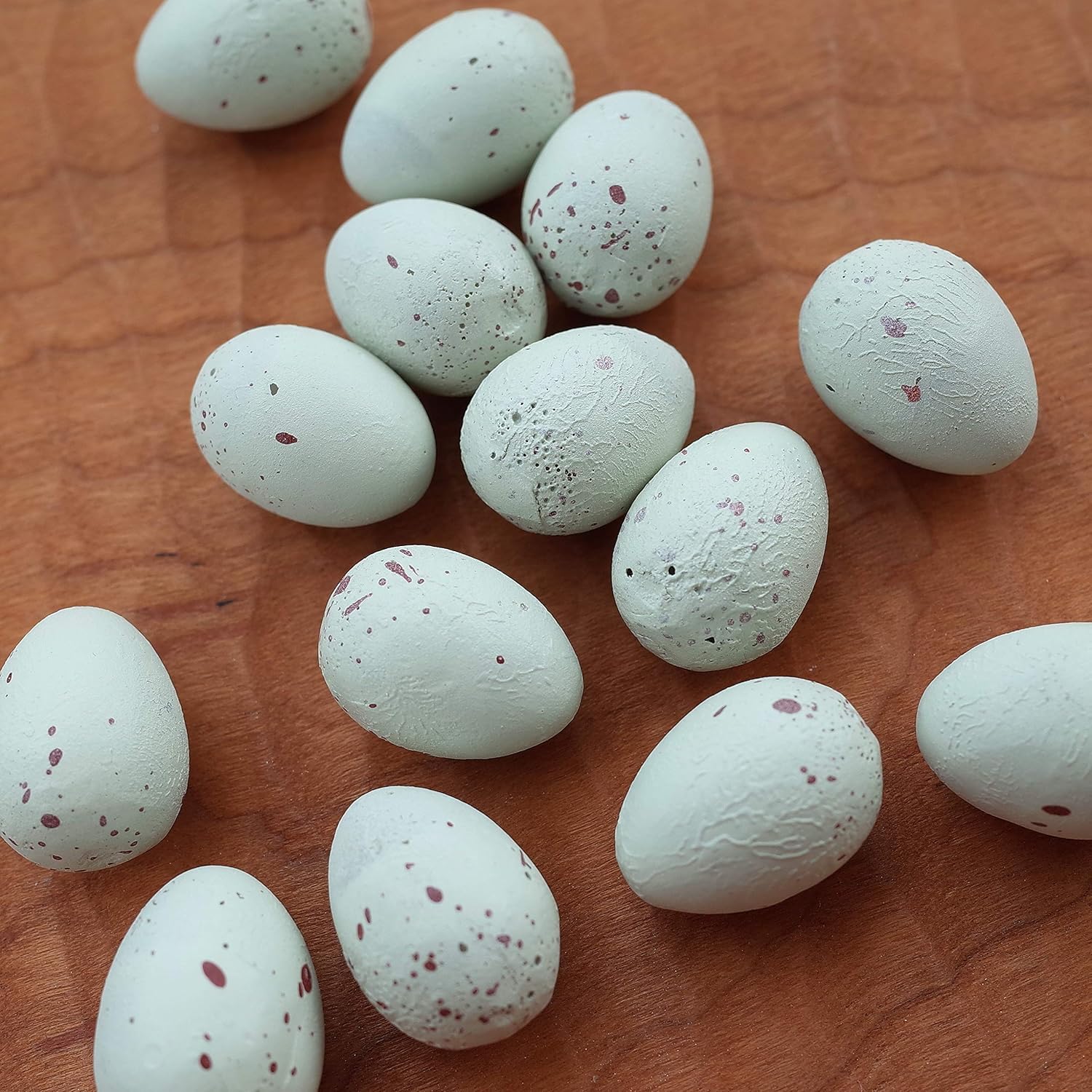 FOIBURELY 8 Pcs Solid Canary Plastic Eggs Hatching Eggs Trick The Birds to Stop Laying Eggs, Fake Eggs（19mm*13mm）