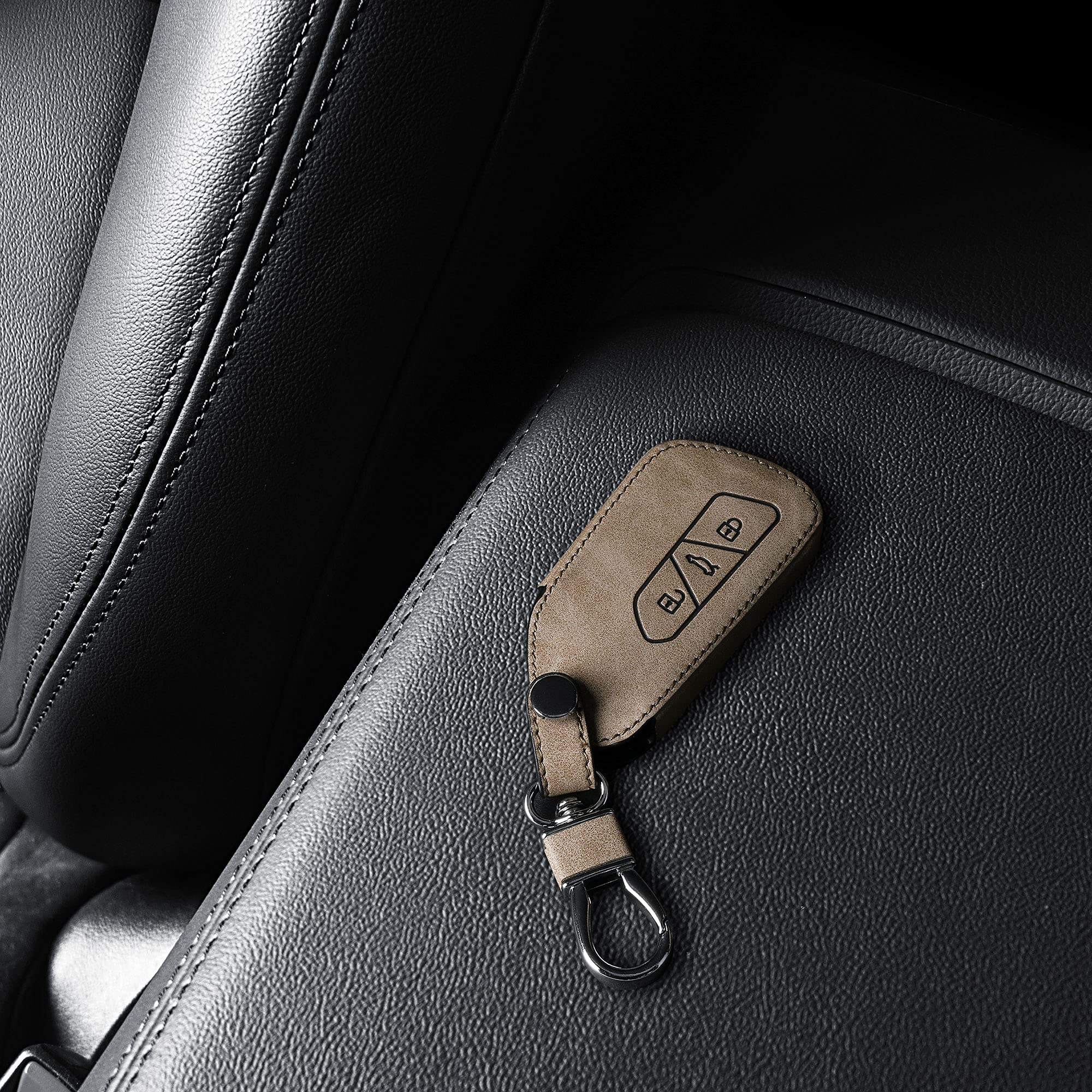 kwmobile Etui na kluczyki samochodowe kompatybilne z VW Golf 8, 3 przyciski, kluczyki samochodowe – ze sztucznej skóry, etui ochronne na klucze, brązowe