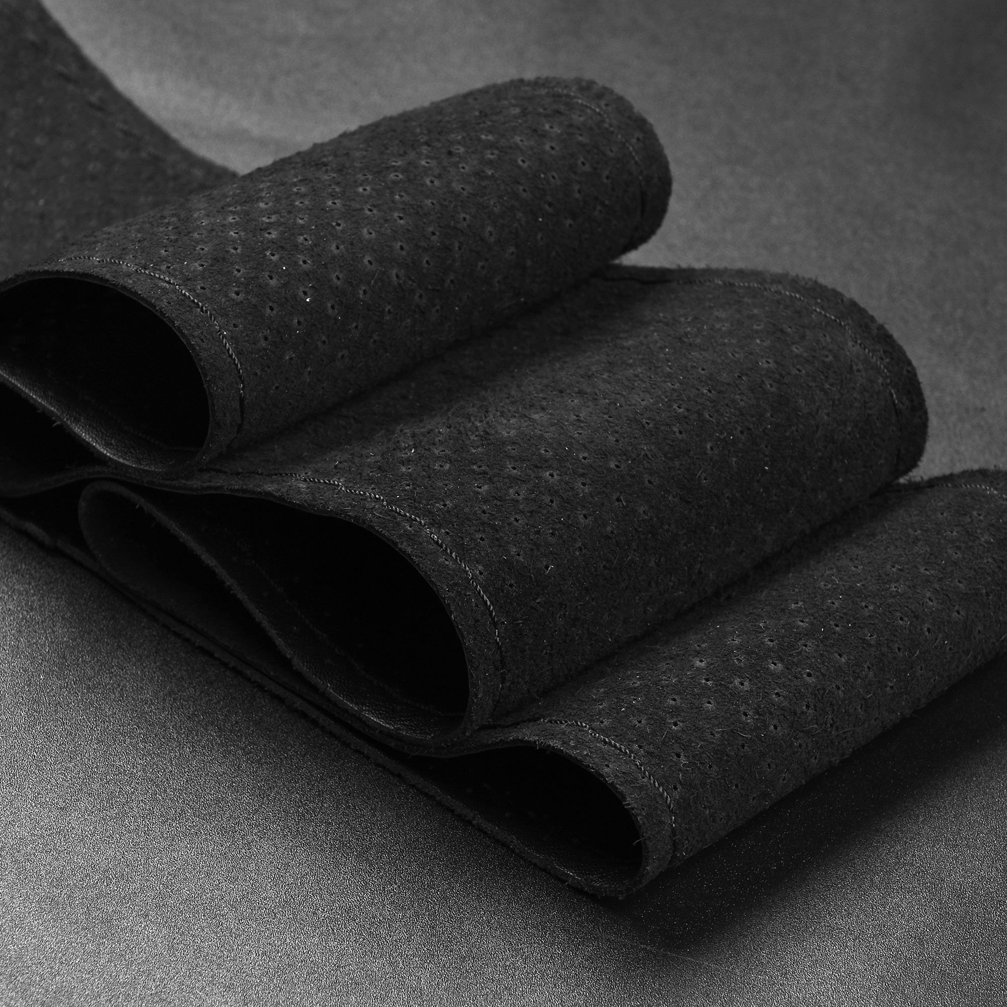 Top Genuine Leather Steering Wheel Cover with Anti-Slip Design, Soft Padding, Universal 15 Inch Auto Car Steering Wheel Stitch on Wrap