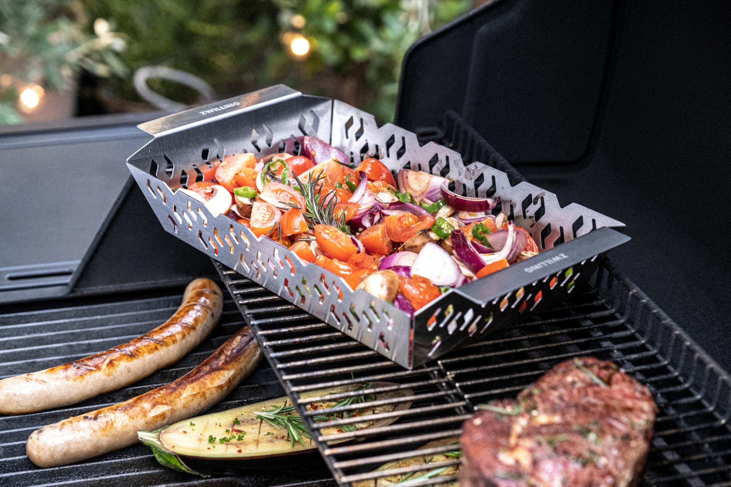ZWILLING BBQ+ Grillkörbe-Set, 2-teilig., Edelstahl, für Gemüse, Fisch und Fleisch, Stapelbar, Spülmaschinengeeignet, Silber