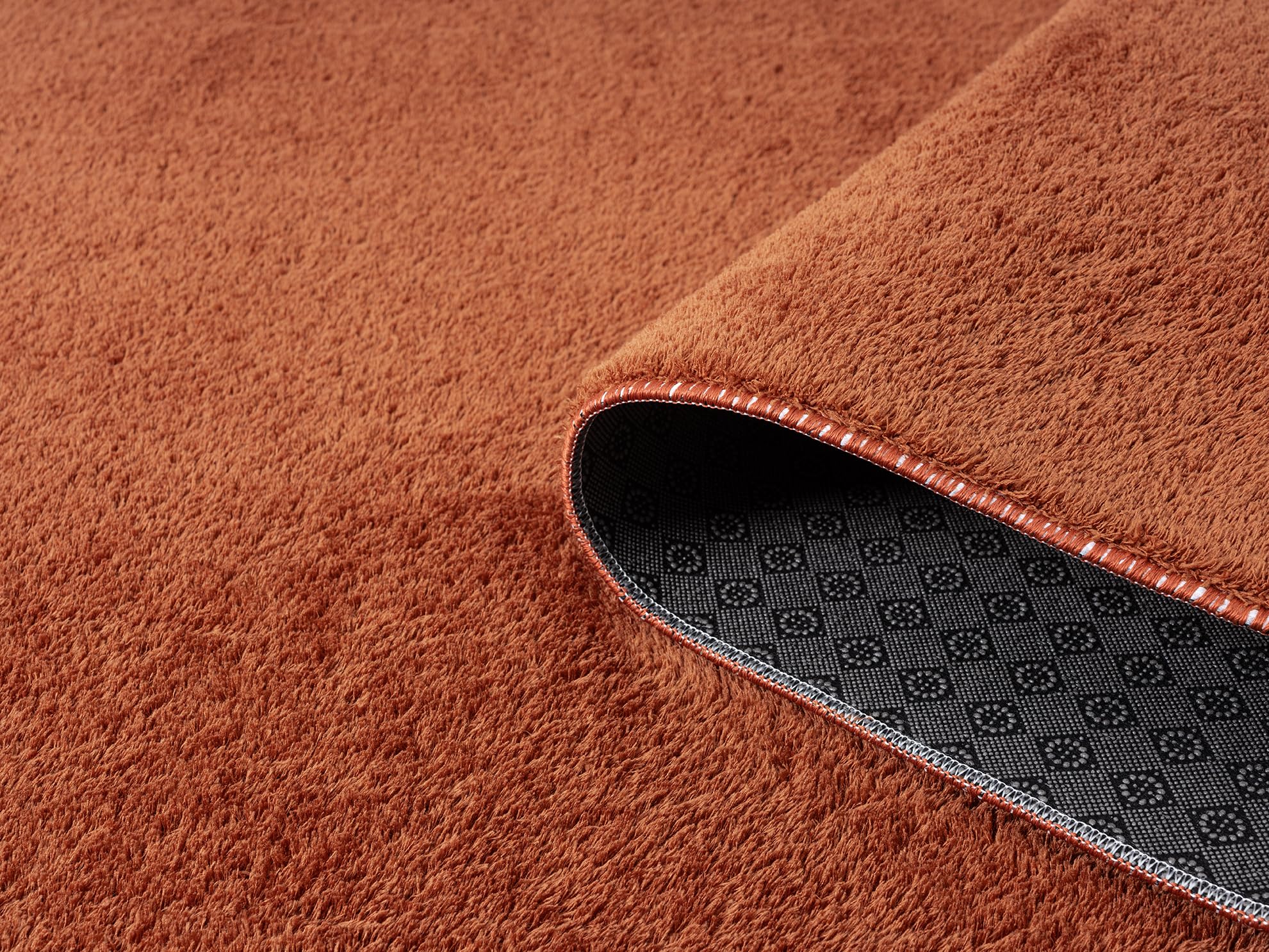 Rugs by Desire Comfy Washable Modern Living Room Rug Polyester Plain Indoor Area Rug with Low Pile - Image 3