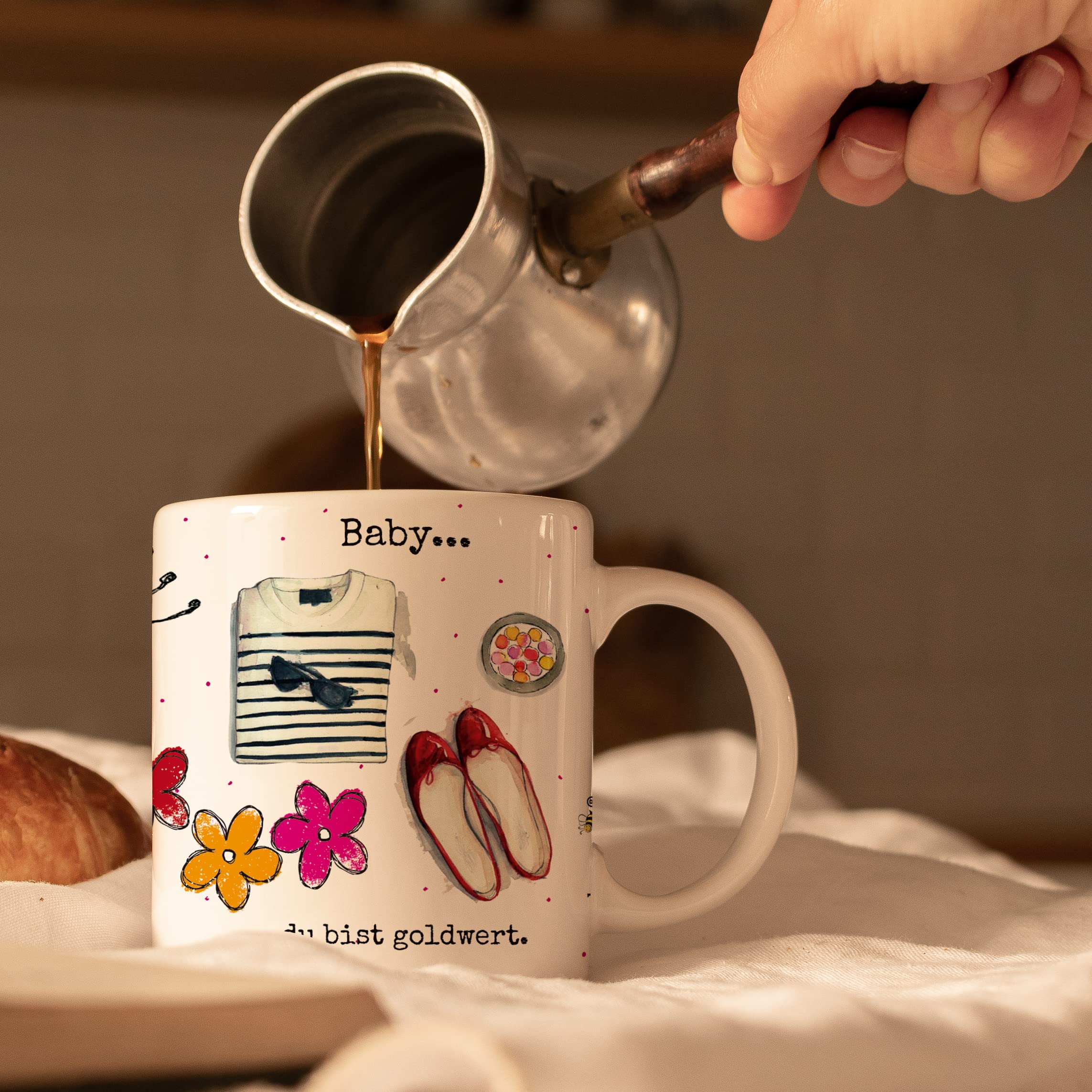 LookHUMAN Kamala - Tazza da caffè divertente per adulti, stampa su entrambi i lati, in ceramica, lavabile in lavastoviglie, per donne e uomini, 325 ml