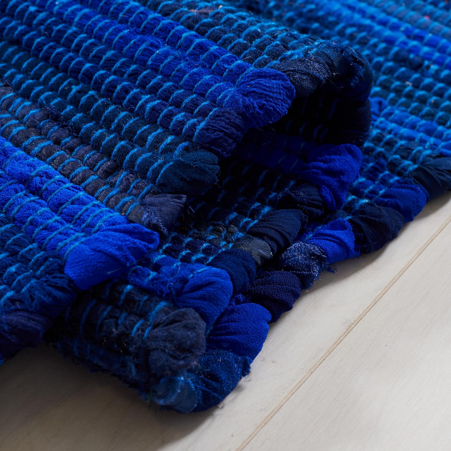 SAFAVIEH Area Rug 4x6 - Rag Rug Collection - Blue & Multi, Handmade Cotton, Boho Stripe Pattern, Ideal for Entryway, Living Room, Bedroom, Dining Space (RAR130B)