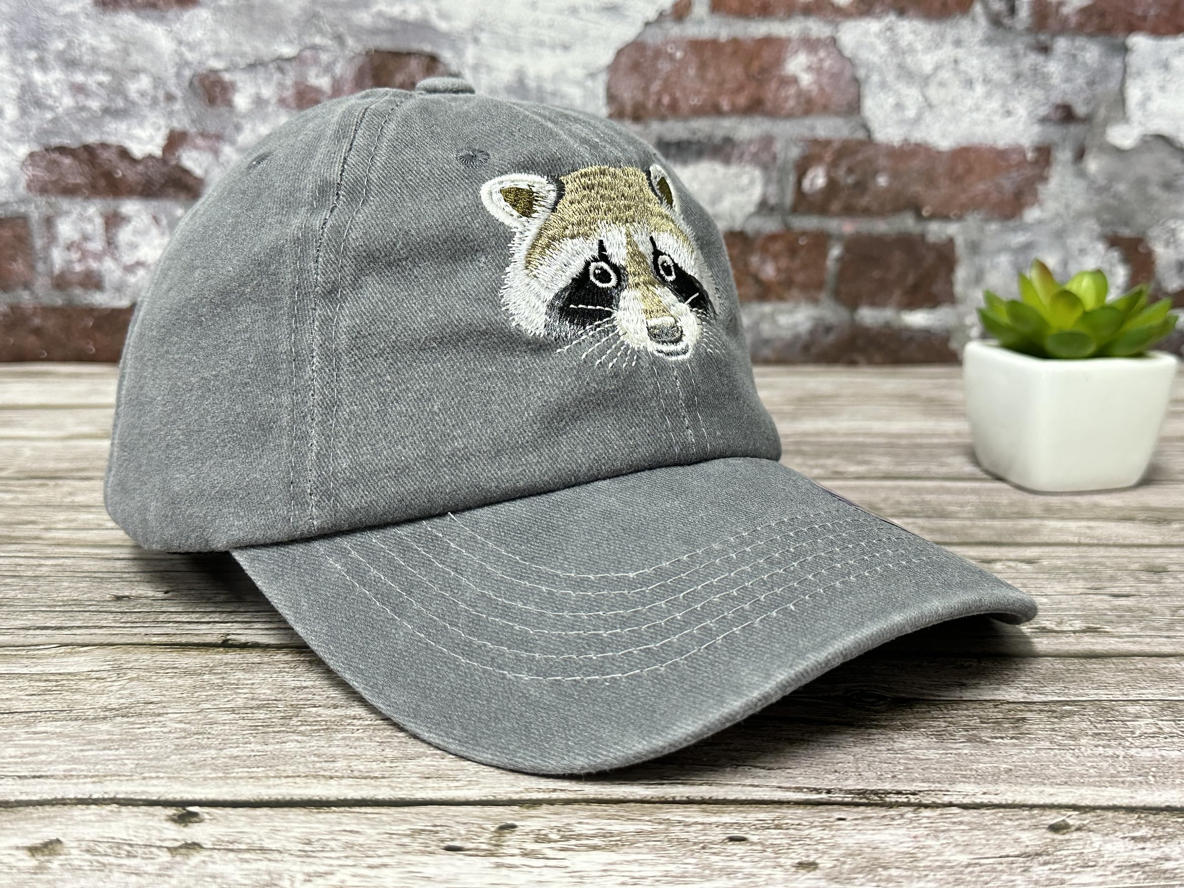 Sombreros de mapache bordados, Mapache (gris lavado) 2