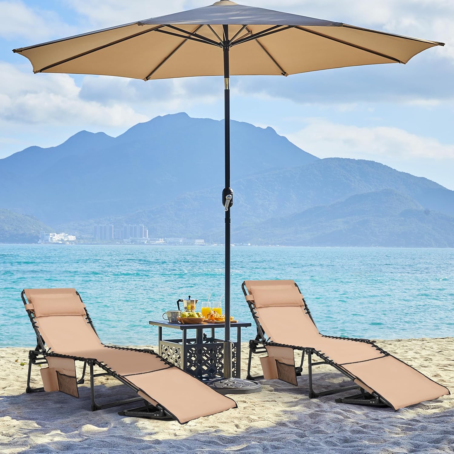 Yaheetech 22.4" Tanning Chair with Face Hole, Adjustable 5-Position Folding Chaise Lounge Chairs, Outdoor Lounge Chairs for Lawn, Beach, Sunbathing, Beige