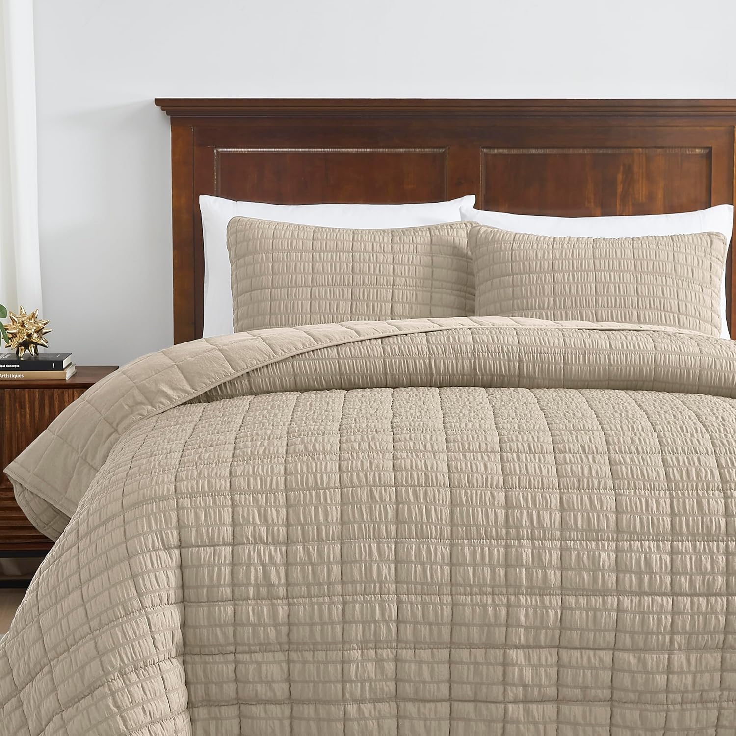 ROARINGWILD Seersucker Beige Oversized California King Size Quilt Set with 2 Pillow Shams, Tan Taupe Striped Textured Soft Microfiber Lightweight Bedding Bedspread Coverlet