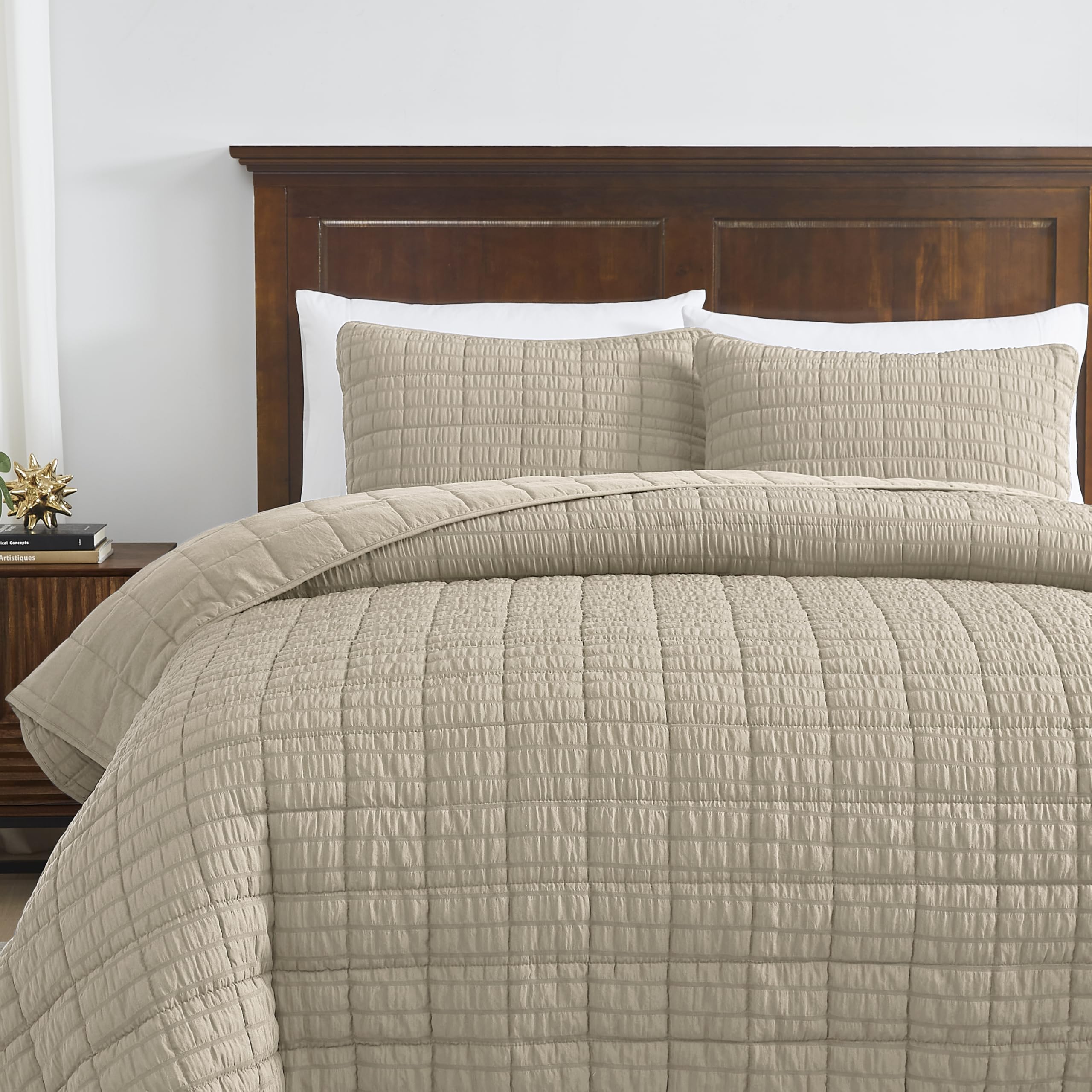 Seersucker Beige Twin Size Quilt Set with 1 Pillow Sham, Tan Taupe Striped Textured Soft Microfiber Lightweight Bedding Bedspread Coverlet for All Season, 68x90 inches