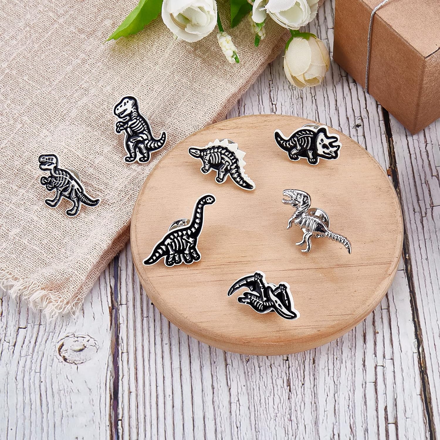 Ornaland Dinosaur Brooch Pins, Skeleton Dinosaur Pin Set image 4