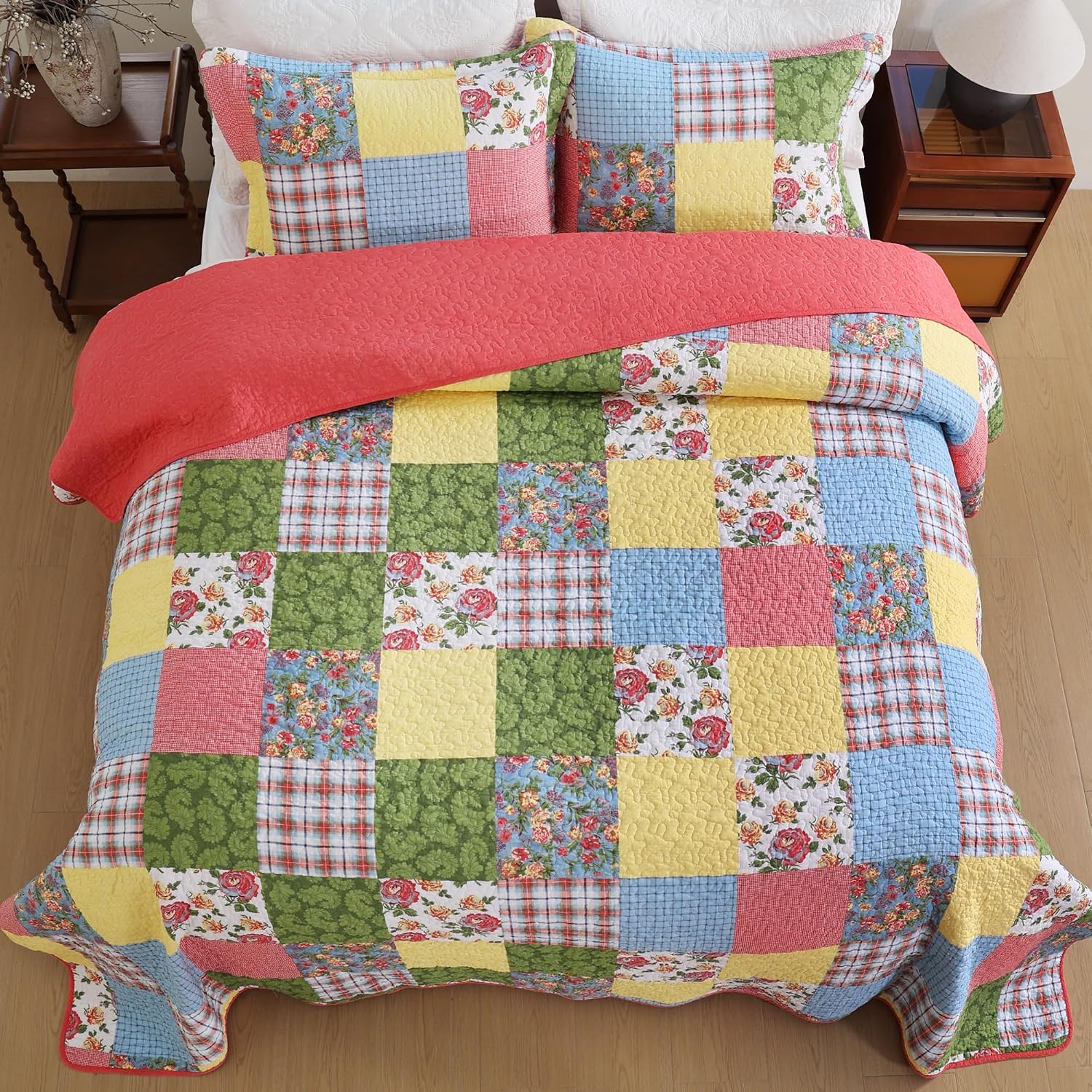 EVENHUG 100% Cotton Quilt Set Queen Size Floral Patchwork Bedding Sets with Pillow Shams Breathable Lightweight Bedspreads Coverlet for All Season 3 Piece (92"x96")