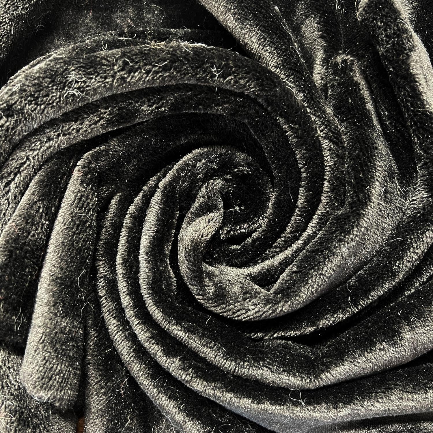Crs Fur Fabrics Black Plush Cuddle Fleece Fabric Material 1/2Mtr