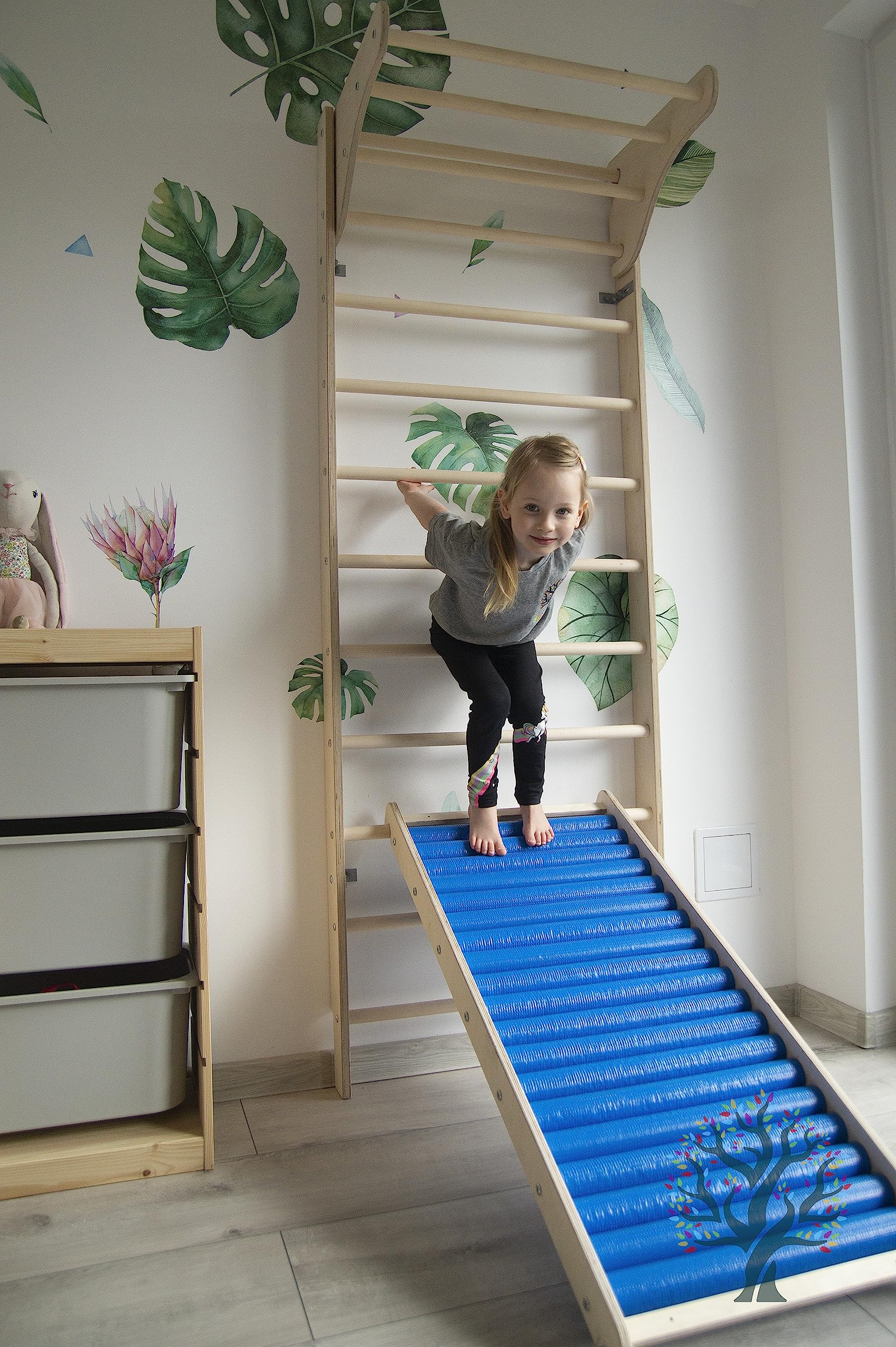 WoodsCraft Sprossenwand für Kinderzimmer | Holz Kletterwand für Kinderzimmer | Klettergerüst Indoor & Turngeräte für Kinder | Indoor Spielgeräte | Wall Bars für Kinder Klettern Indoor