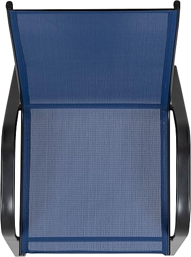 Miniatura 8 de Merrick Lane Juego de 4 sillas de patio de la serie Manado, material Flex Comfort color azul marino, marco de metal con recubrimiento en polvo,