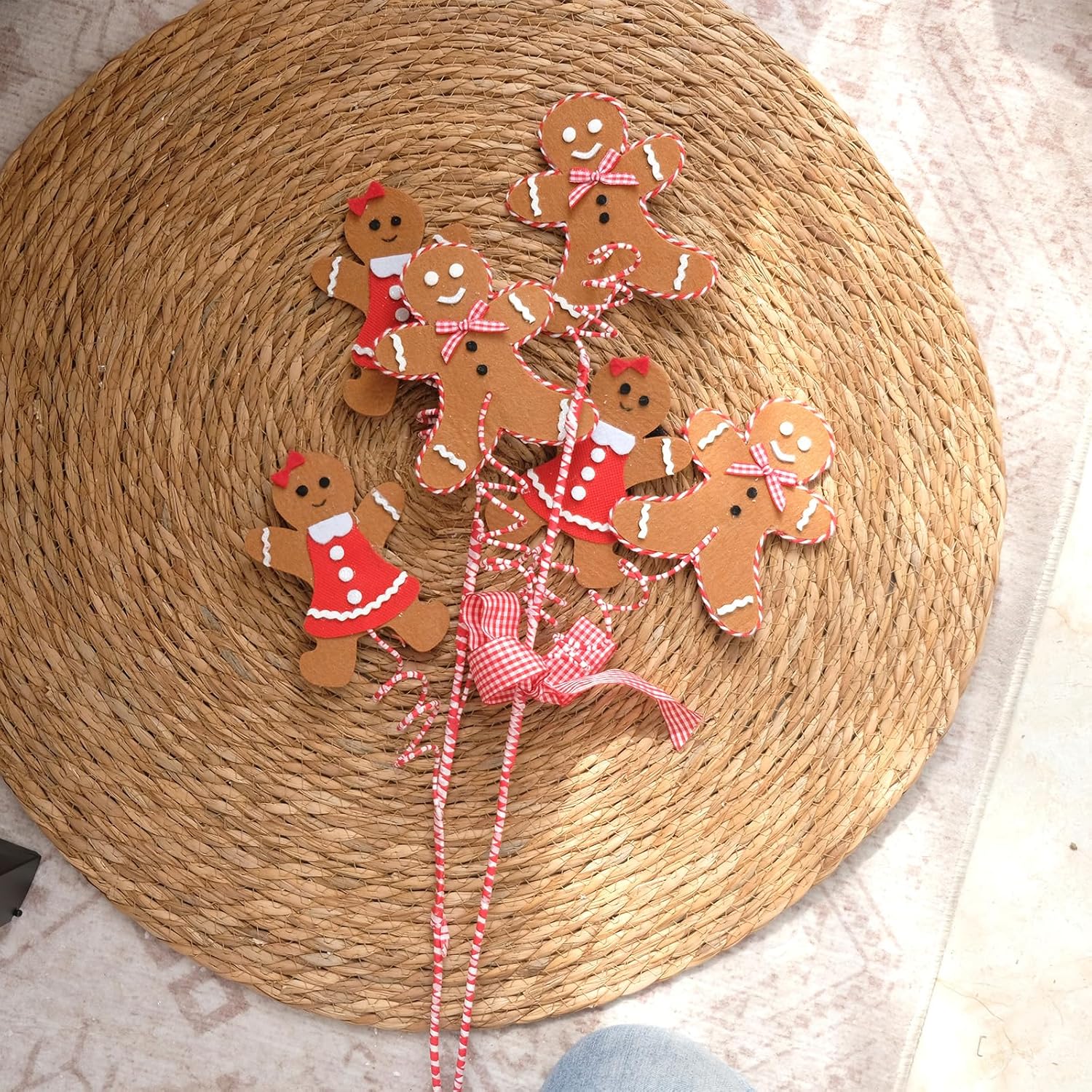 8個 27インチ ジンジャーブレッドマン クリスマスツリーピック ジンジャーブレッドクリスマスデコレーション 人工フェルト 枝ツリー