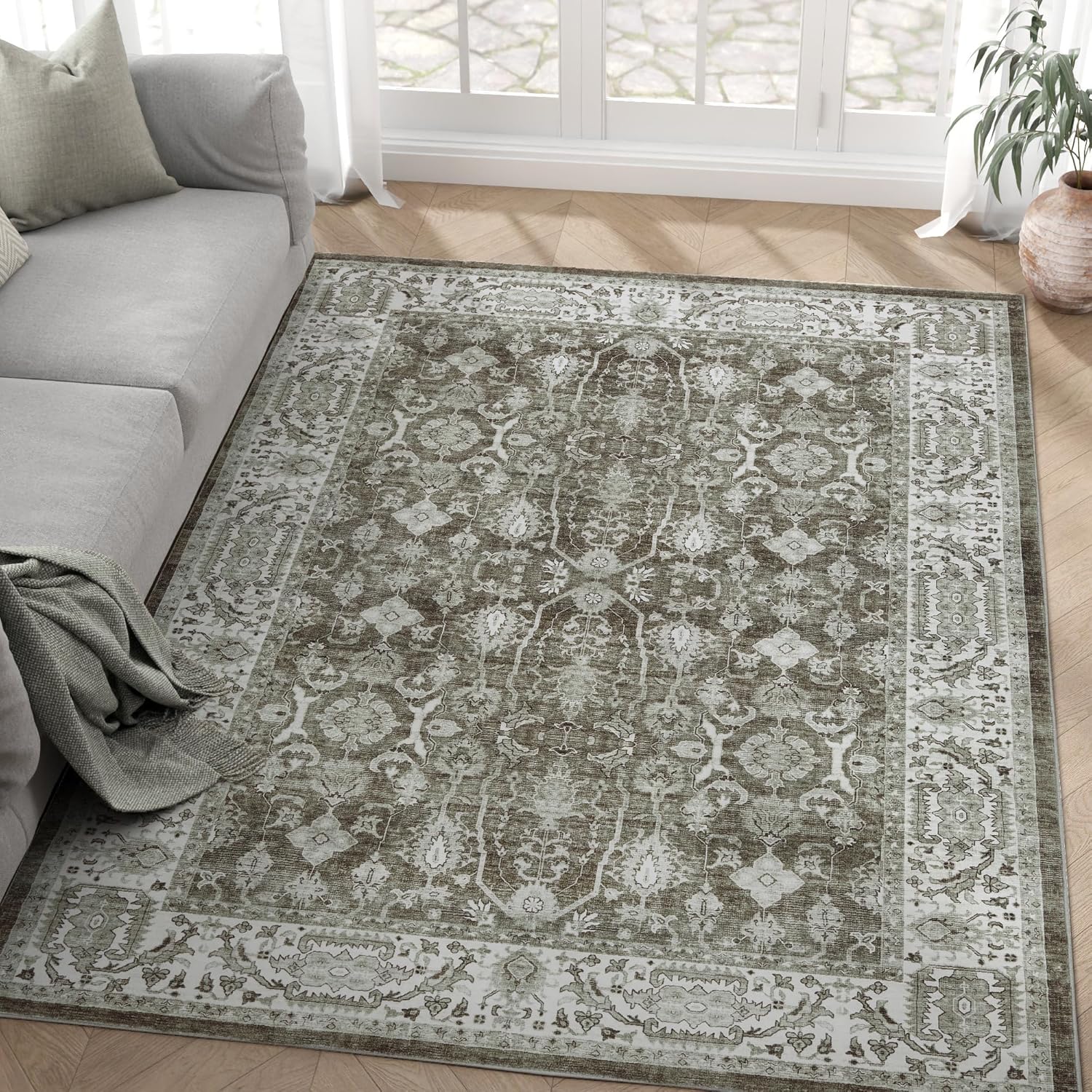 jinchan Area Rug 5x7 Washable Distressed Vintage Boho Carpet Indoor Floor Cover Non Slip Accent Living Room Rug Floral Classic Mat Soft Retro Carpet for Bedroom Dining Room Kitchen Decor Brown