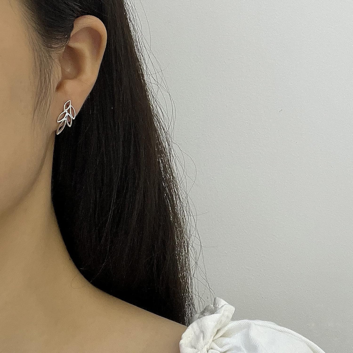 925 Sterling Silver Cut Out Small Leaf Earrings Studs for Women - Image 2