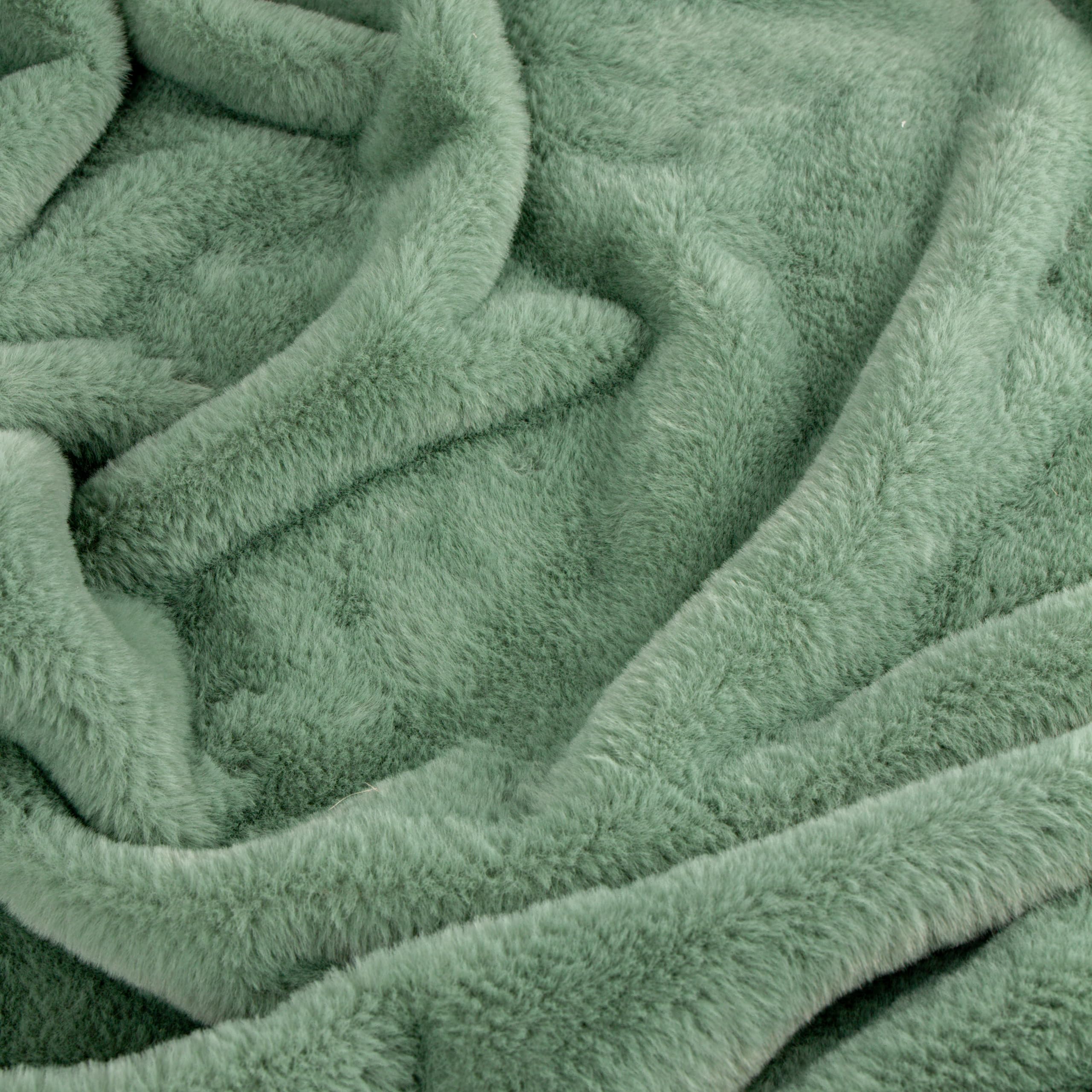 furn. Kallu Faux Fur Throw - Earthy Soft Fluffy Decorative Throw with Oxford Edge (Forest Green - 150x200cm) - Image 2