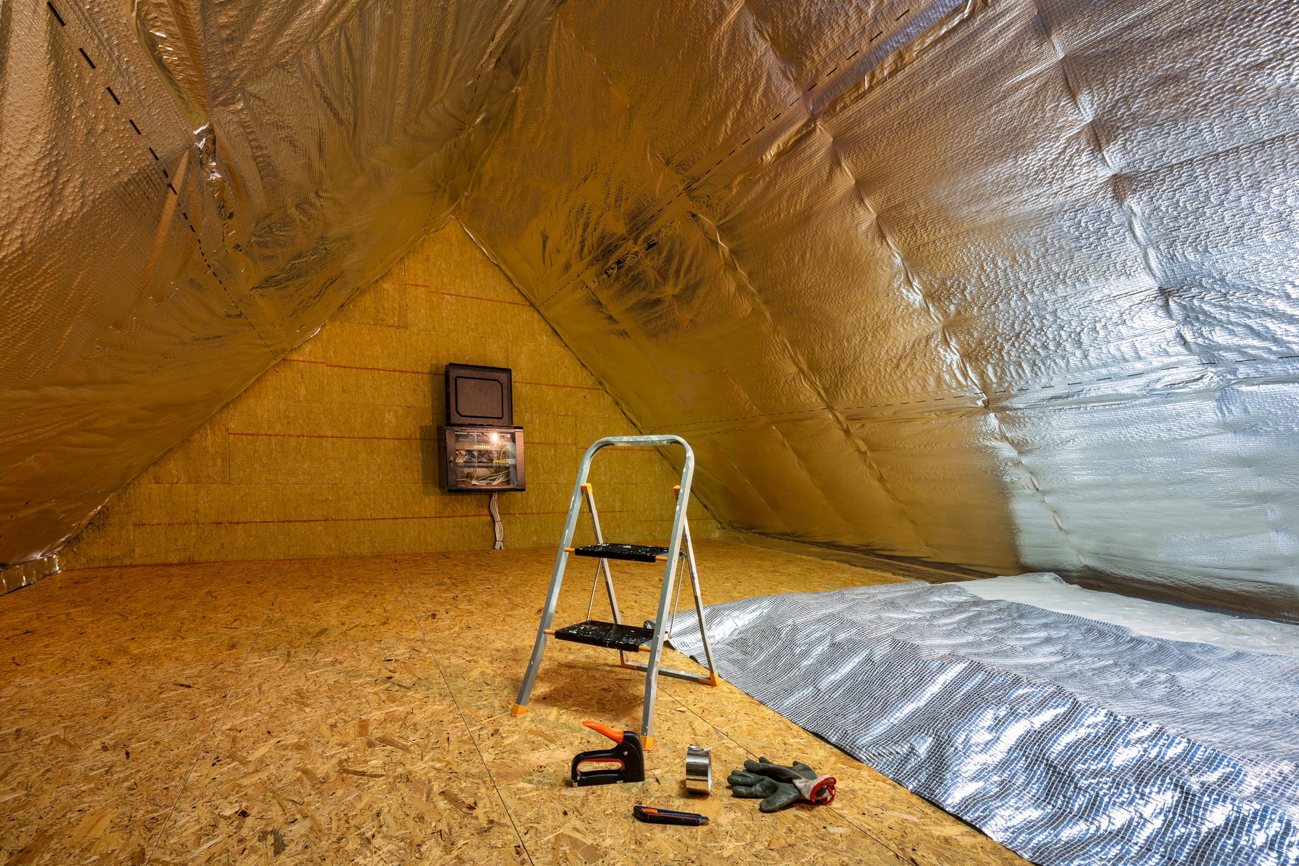ROCKWOOL KLIMAMAT 20mm x 10m x 1m - Mattina a lamelle in lana di roccia in varie dimensioni – Isolamento di alta qualità per impianti di ventilazione e aria condizionata