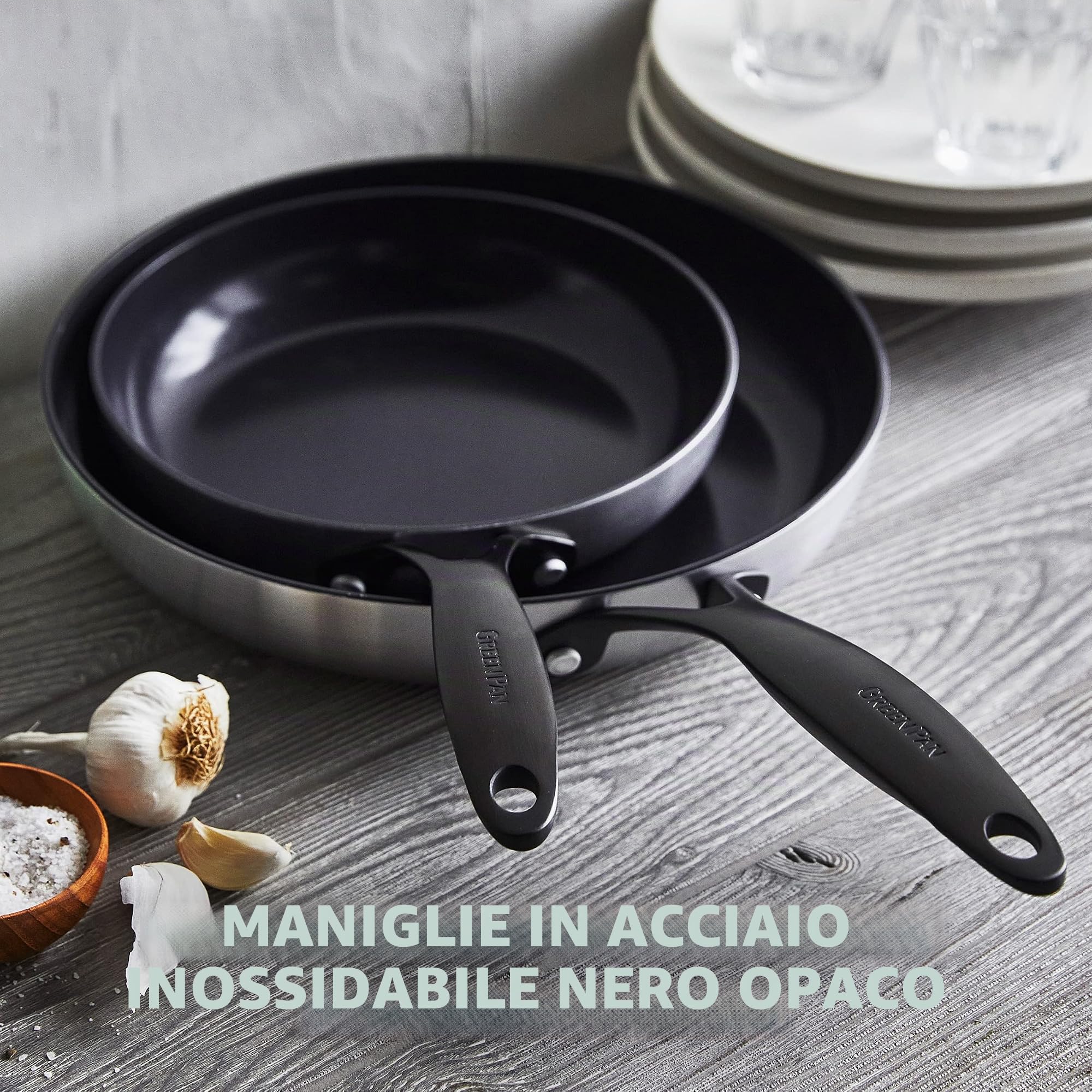 GreenPan Venice Pro Noir Tri-Ply Acciaio Inox Ceramica Sana Antiaderente Set di padelle da 20cm e 26cm, Manico Nero Opaco, Senza PFAS, Induzione, Lavabile in Lavastoviglie, Forno, Argento