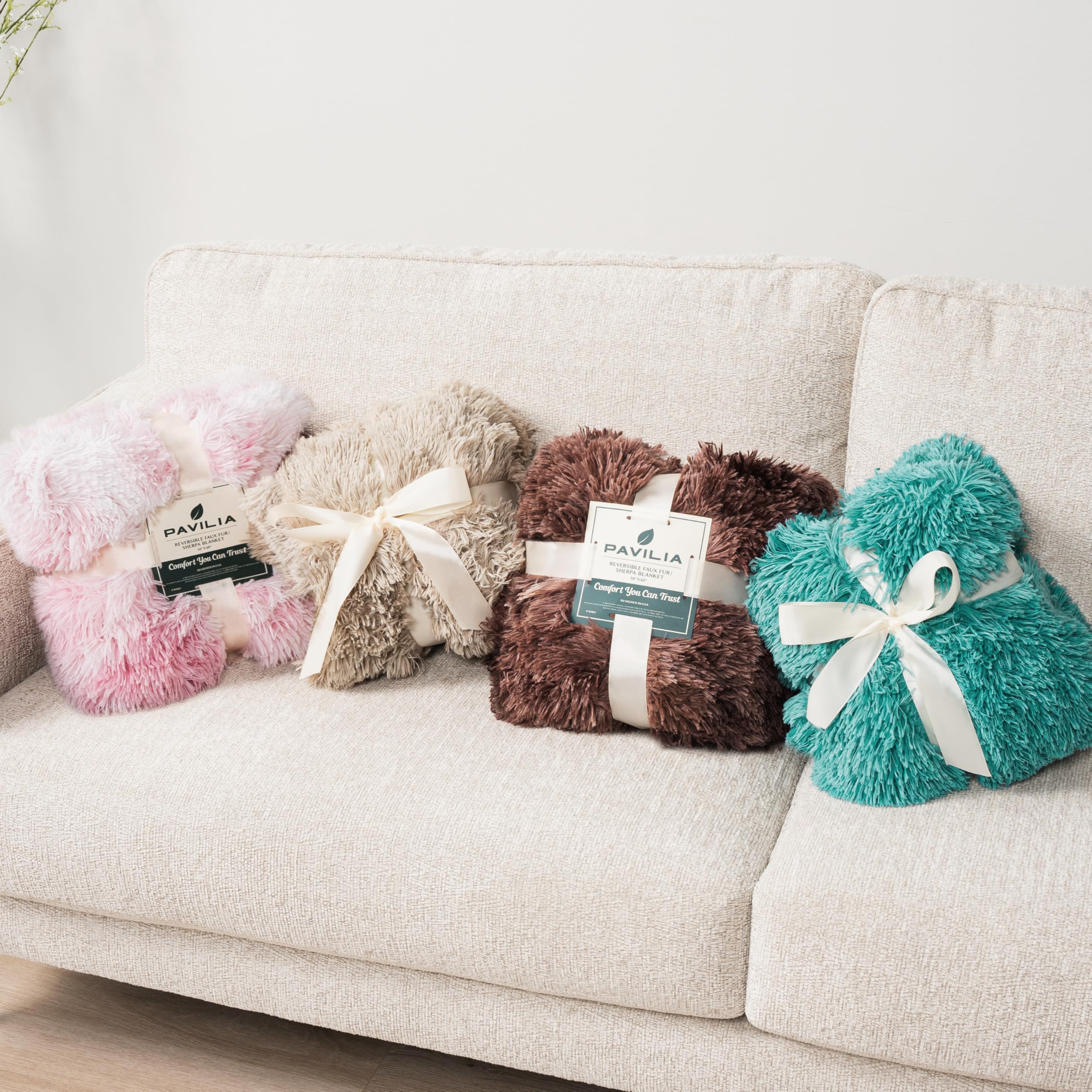 PAVILIA Weiche flauschige Kunstfell-Überwurfdecke, Taupe Tan Camel, zottelig, pelzig, warm, Sherpa-Decke, Fleece-Überwurf für Bett, Sofa, Couch, dekorativer flauschiger Plüsch, bequem, dick, 127 x 152
