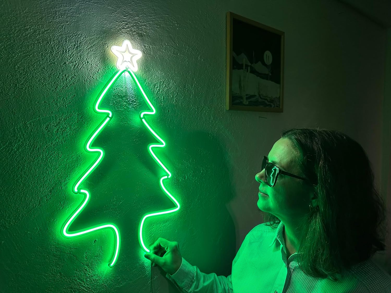 Christmas Tree Decor, Christmas Tree Wall Art, Neon Metal Wall Art, Hanging Lighted Tree, Tree Neon Wall Decor, Neon Wall Sign, Home Office Hotel Pub Bar Cafe Wall Decor (With Remote Control)