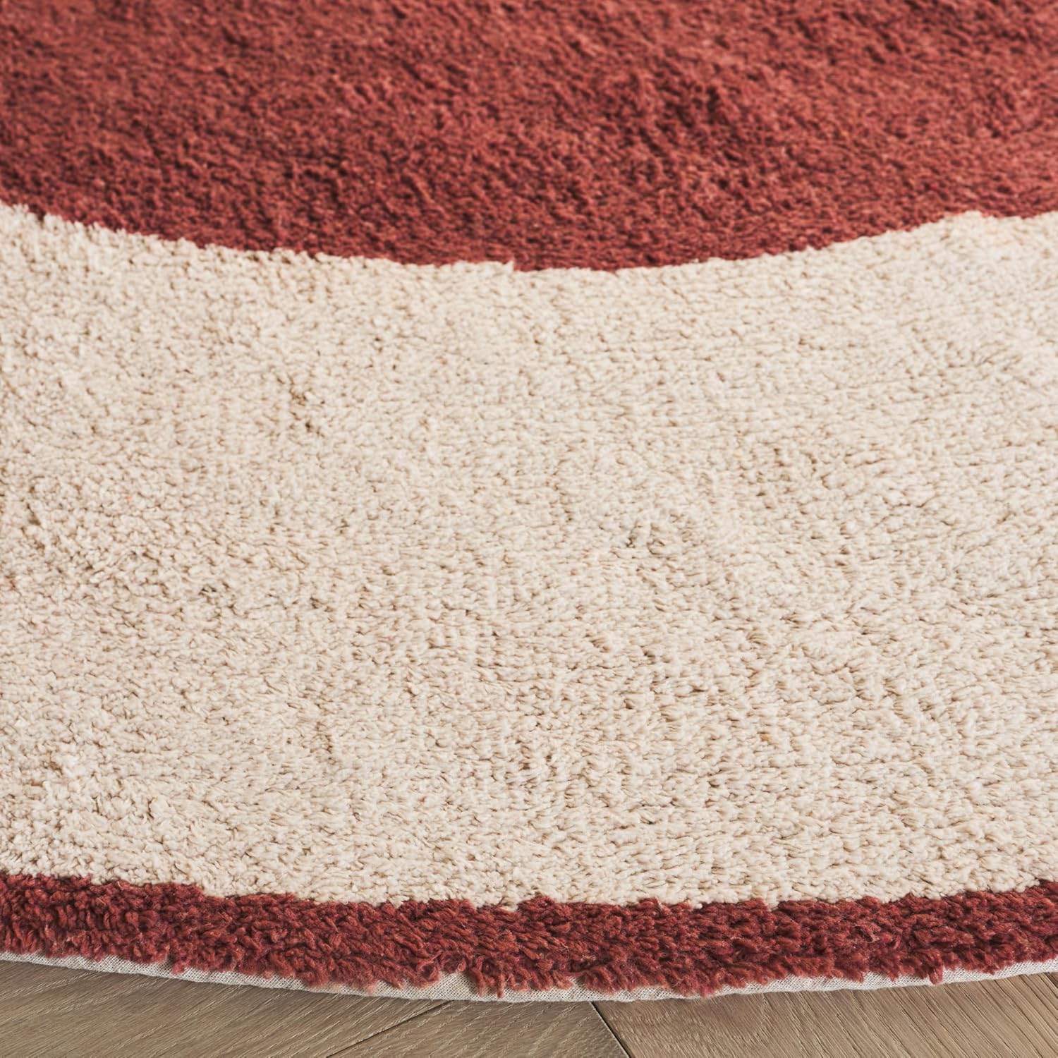SAFAVIEH Washable Rug Easy Care Collection - 3' Round, Ivory & Rust, Handmade Cotton, Easy to Clean, Ideal for Foyer, Entryway, Kitchen, Bedroom (ECR220P)