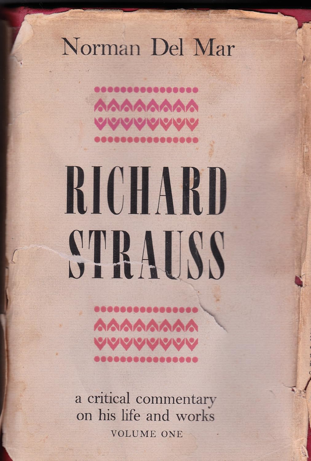 Amazon.co.jp Richard Strauss A Critical Commentary on His Life and