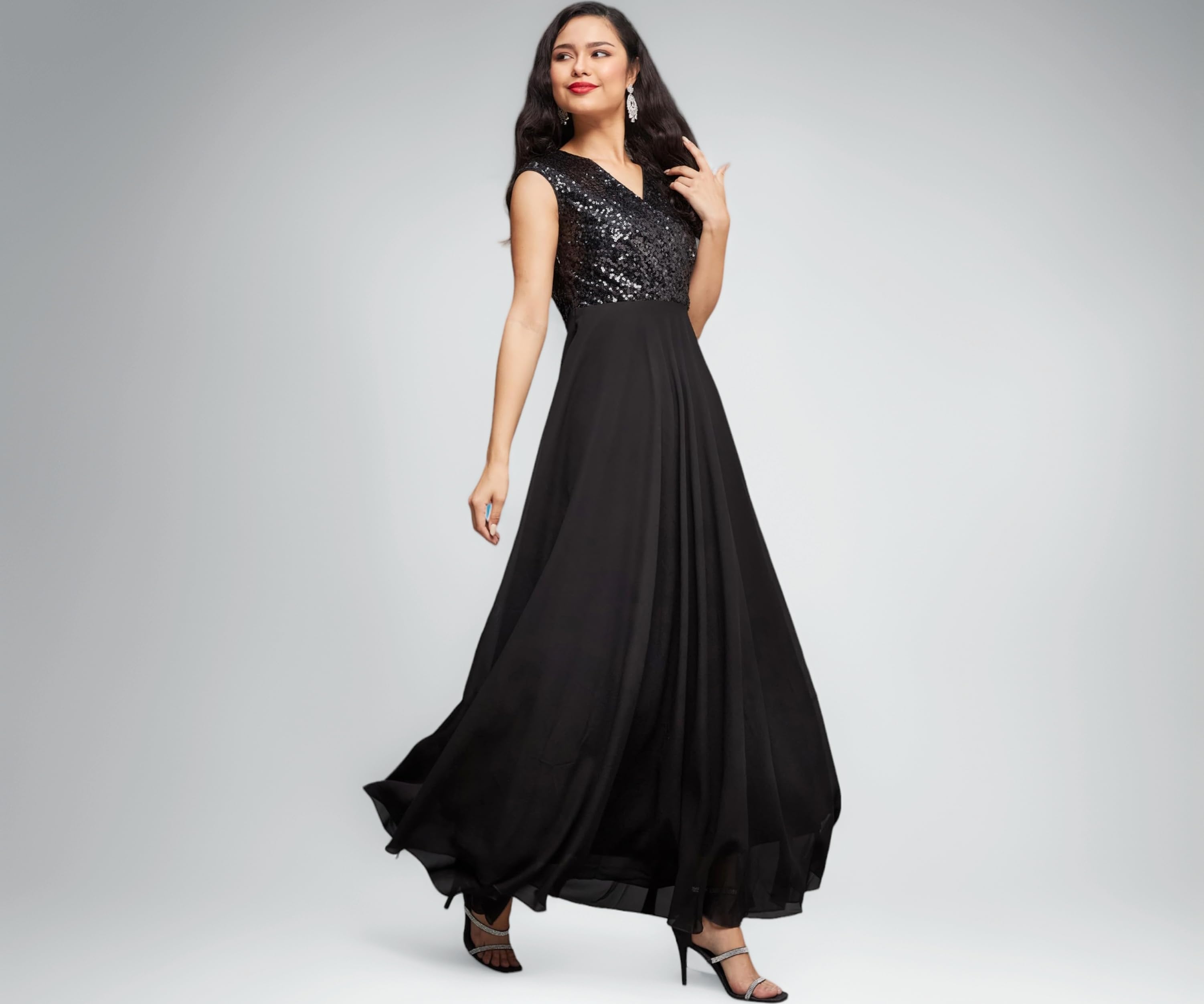 Women's Round Neck Sleeve Embellished Fit Flare Maxi Dress