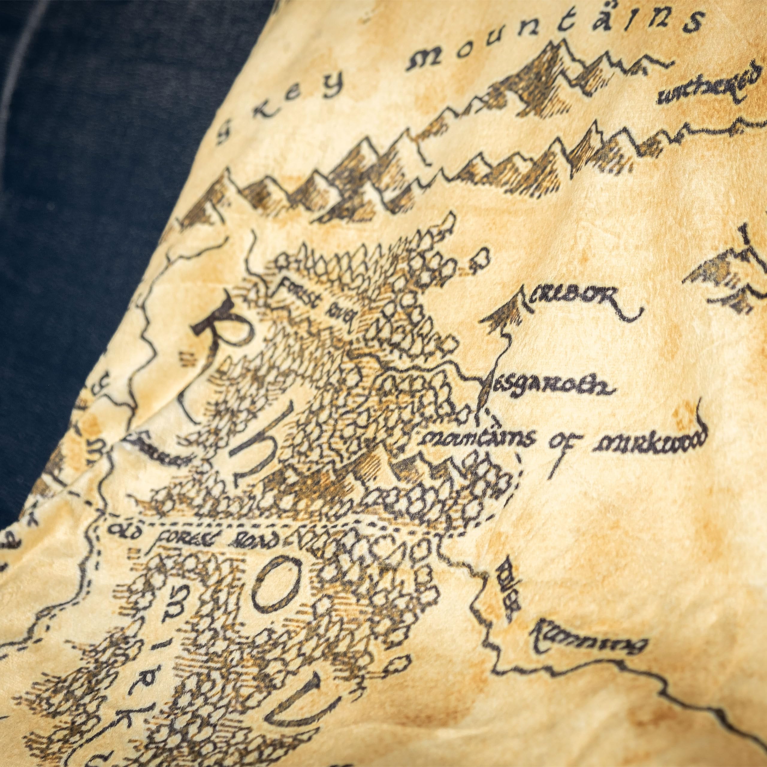 Elbenwald Herr Der Ringe Flauschdecke Teddyfell mit Mittelerde Karte Motiv - 150 x 200 cm - für Herren Damen Unisex Beige Weiß