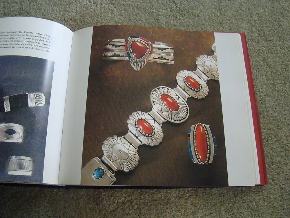 Southwestern Indian Jewelry: Cirillo, Dexter: 9781558592827