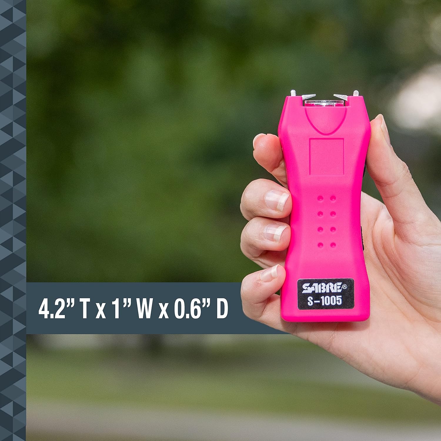 SABRE Pepper Spray Self Defense Kit with 25 Bursts, 10 Ft. Range, Finger Grip for Better & Faster Aim, 120 Lumen LED Light Rechargeable Battery, Flip Top Safety, Protection Against Multiple Threats