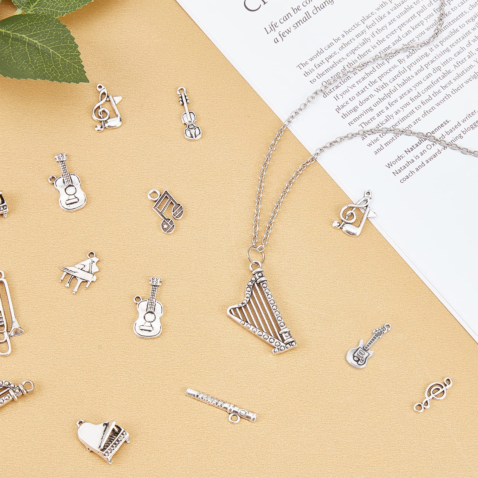 SUNNYCLUE 1 Boîte De 72 Breloques En Forme De Nœud Celtique