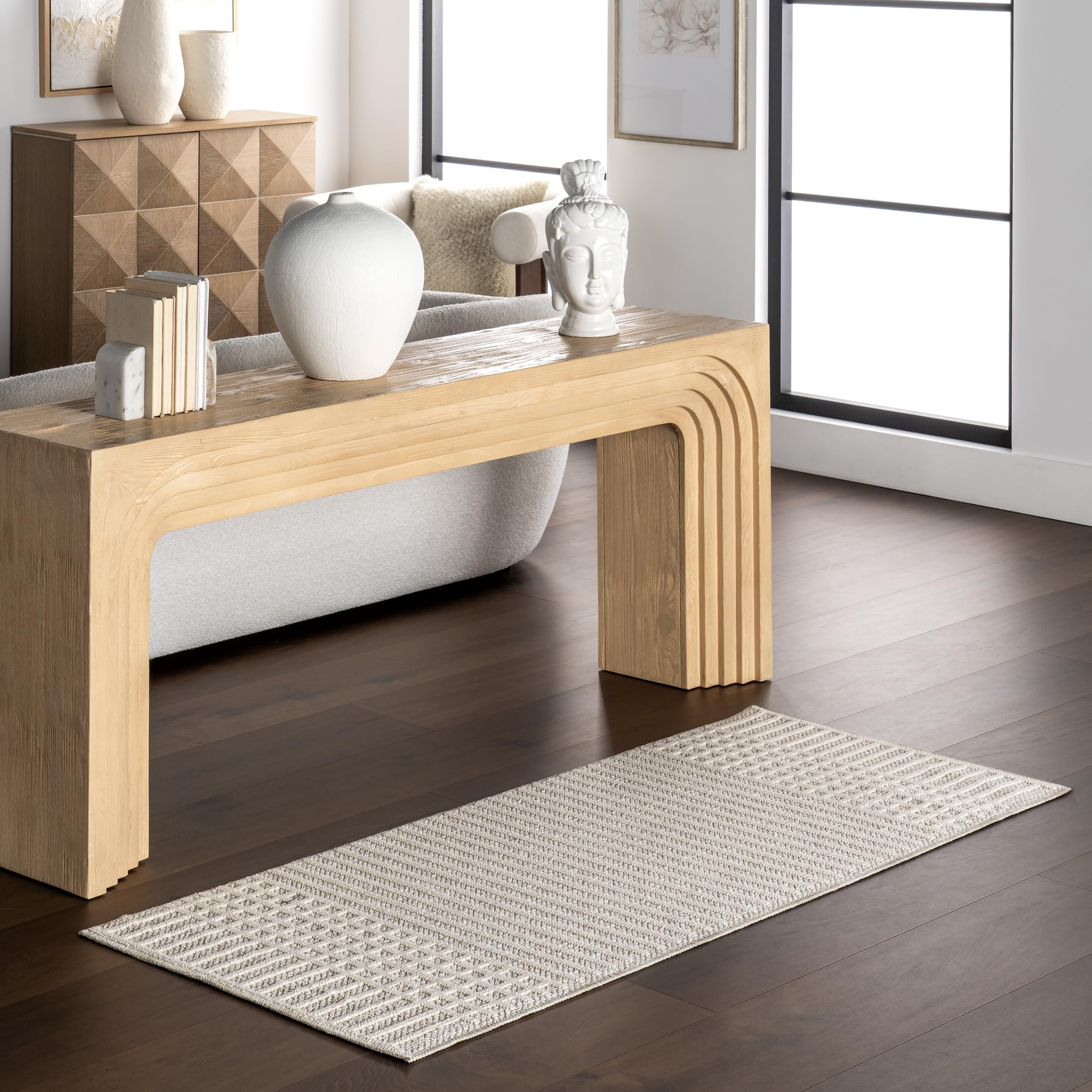 nuLOOM Yulia Light Grey/Cream, 2'6" x 6', Geometric, Soft and Cozy, High Traffic, Stain Resistant, Easy Clean, Durable, Machine Washable Area Rug for