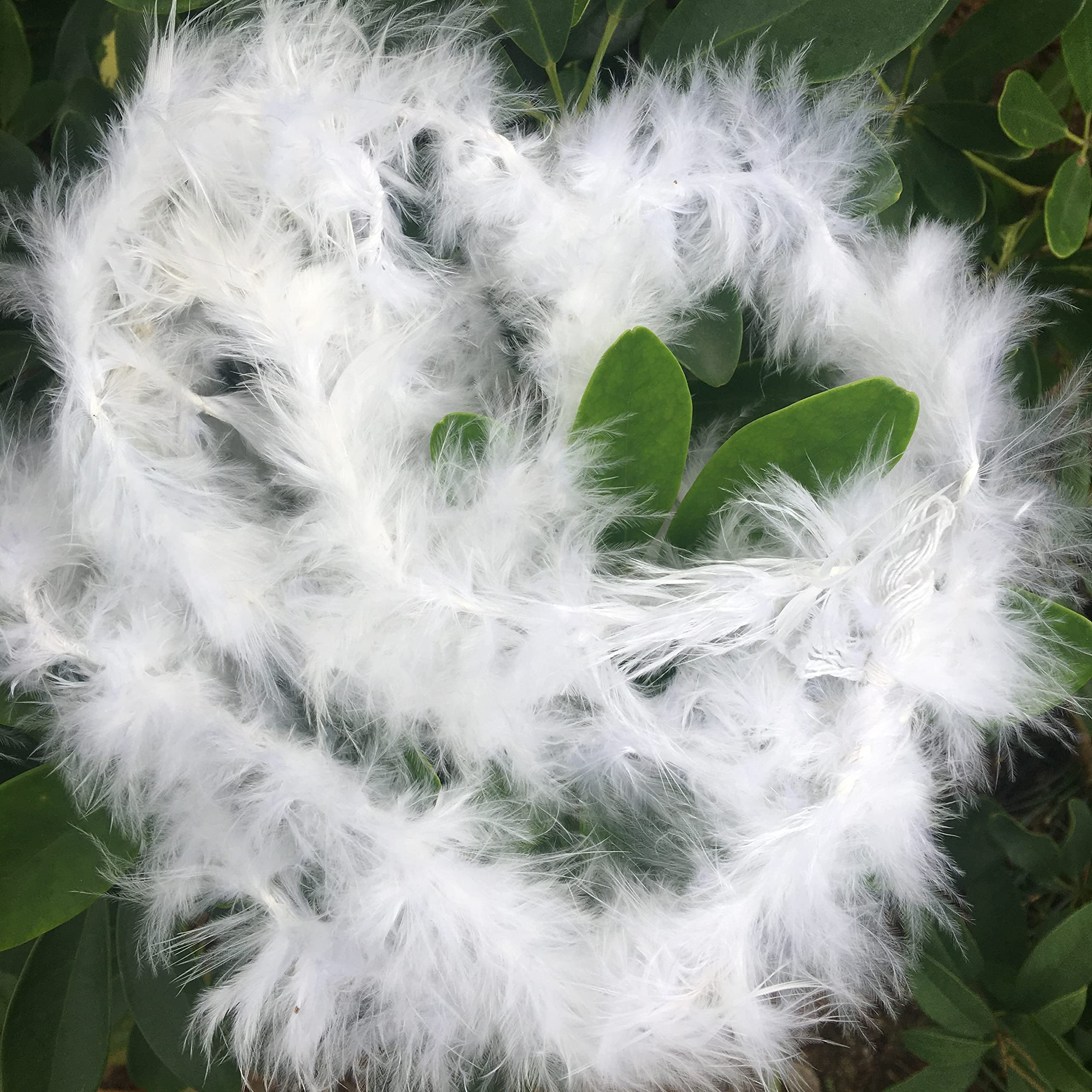 6 stuks 2 m kerstboom witte veren slinger pluizige boa, strips witte veren boa's voor kerstboomdecoratie buiten of binnen, bruiloft en feestwinkel witte veren boa's voor kerstbomen (B