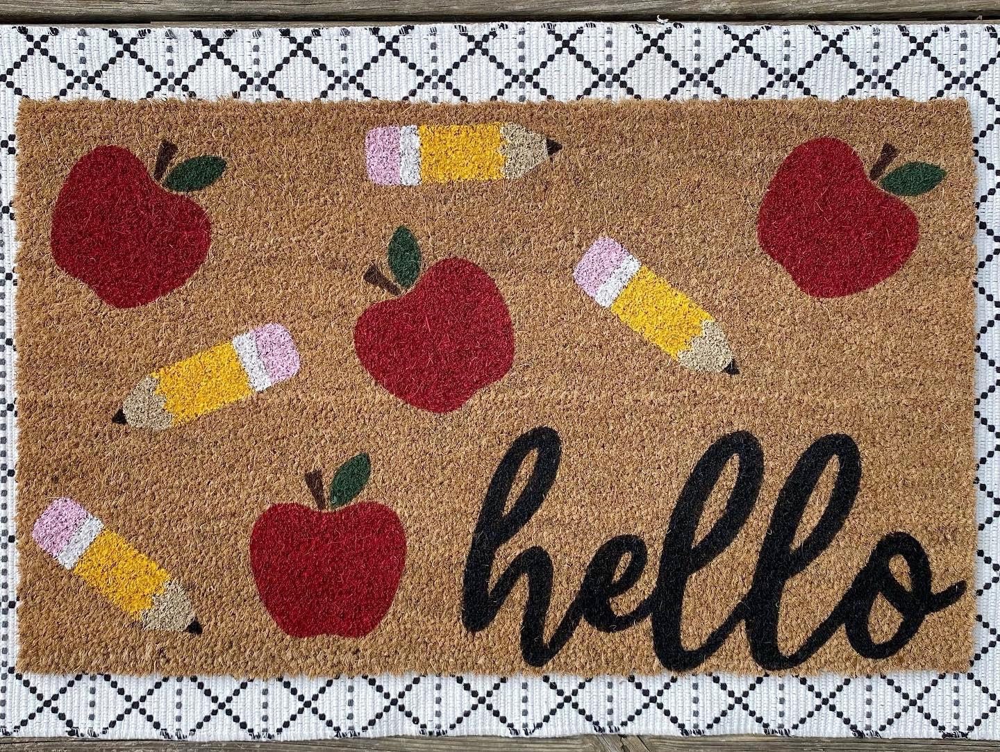 Apple and Pencil Hello Doormat, Classroom Doormat, Teacher Gift, Back to School, Classroom Decoration, Teacher Home Decoration Non-Slip Door Mat