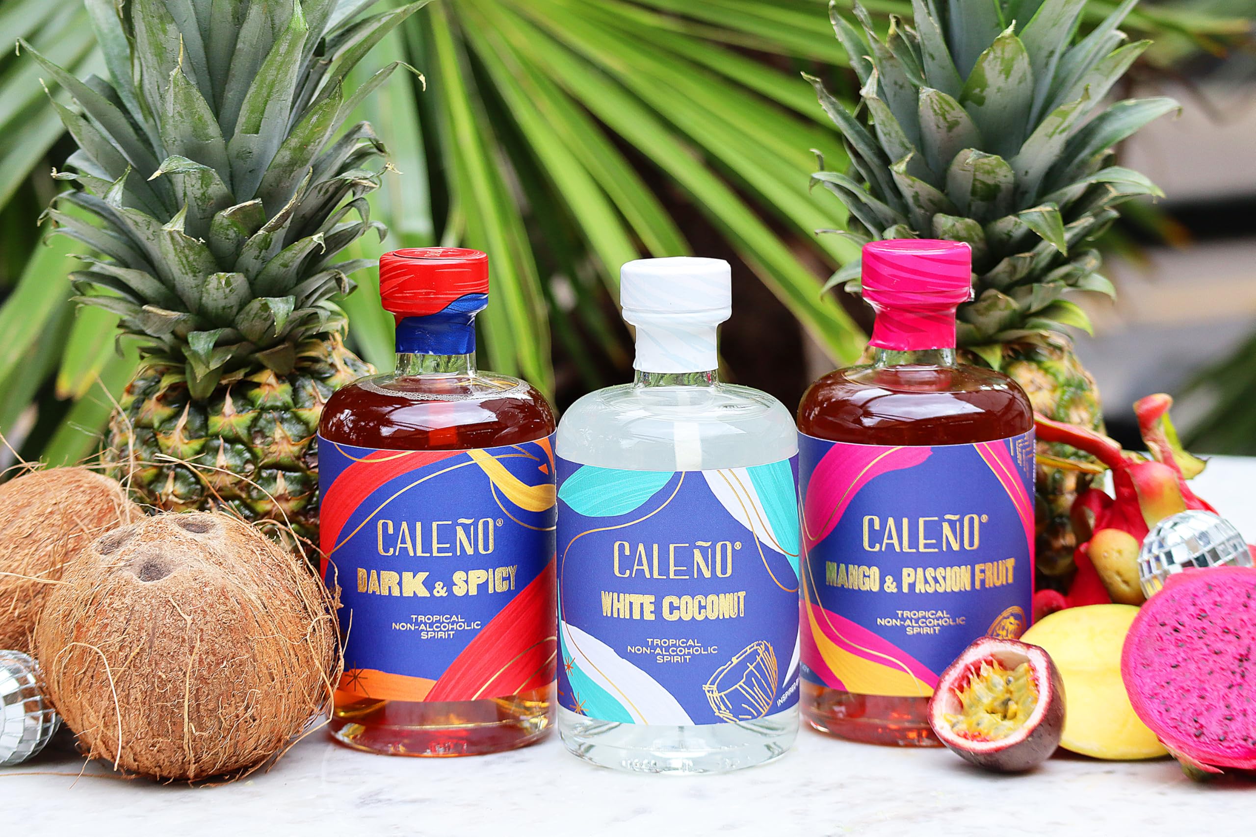 Caleño Mangue et fruit de la passion | Spiritueux sans alcool | Alternative au rhum tropical sans alcool | Faible teneur en calories et sans sucre | Sans gluten et végétalien | 50 cl